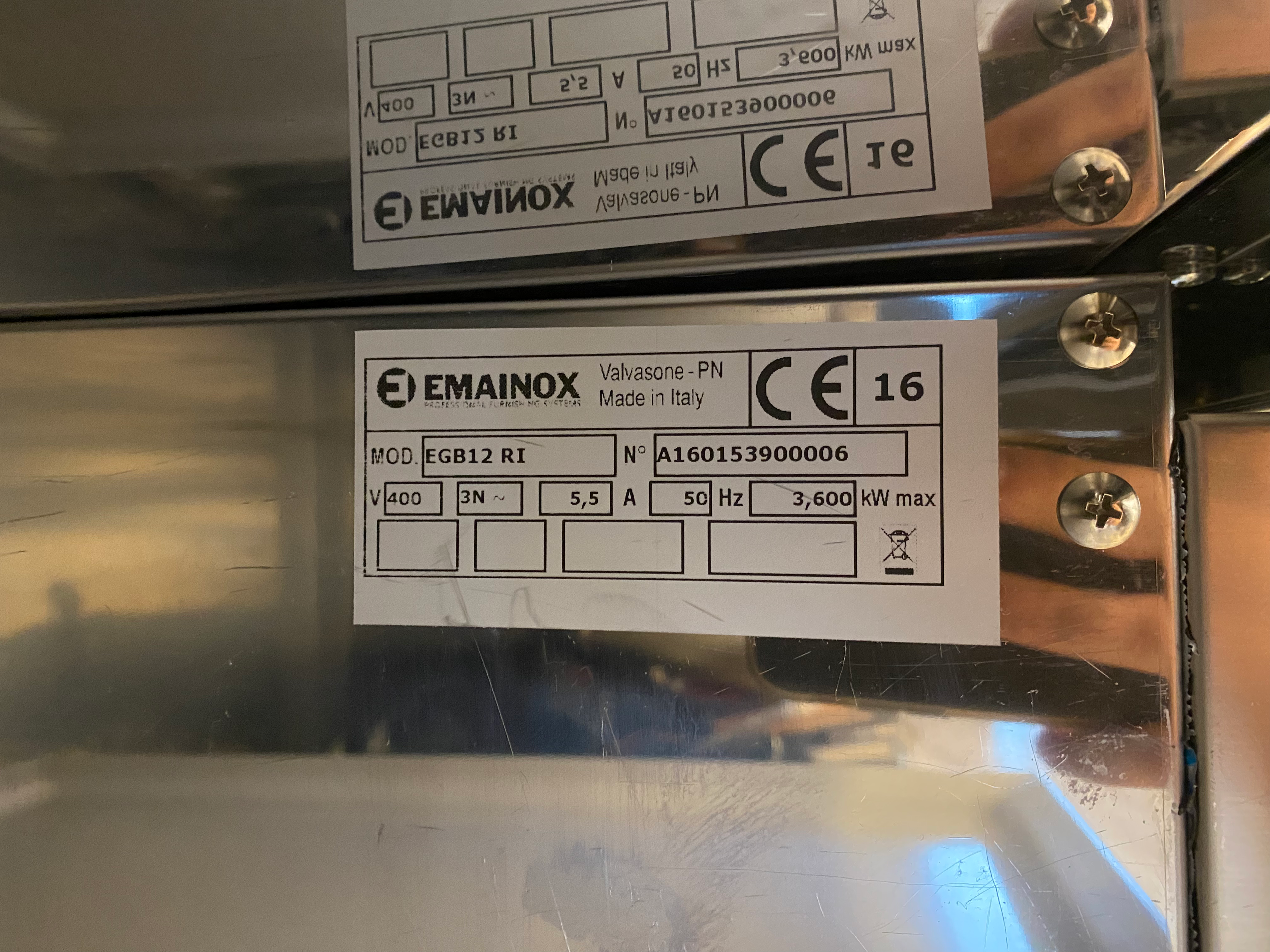 SELT / SOLD Esmainox hitaborð á hjólum (2016) 10