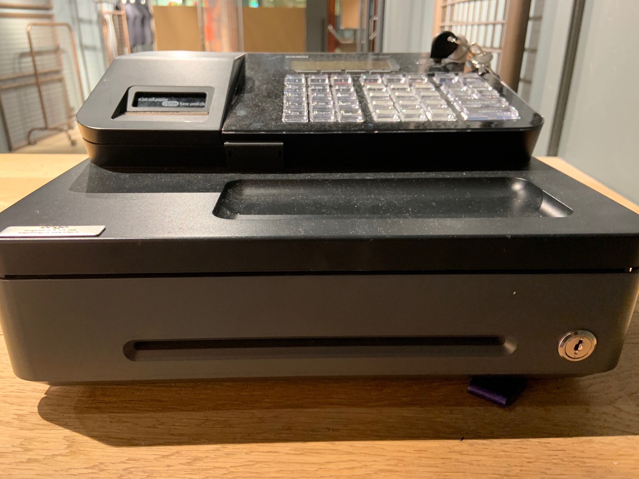 SELT / SOLD-Casio verslunarkassi 4