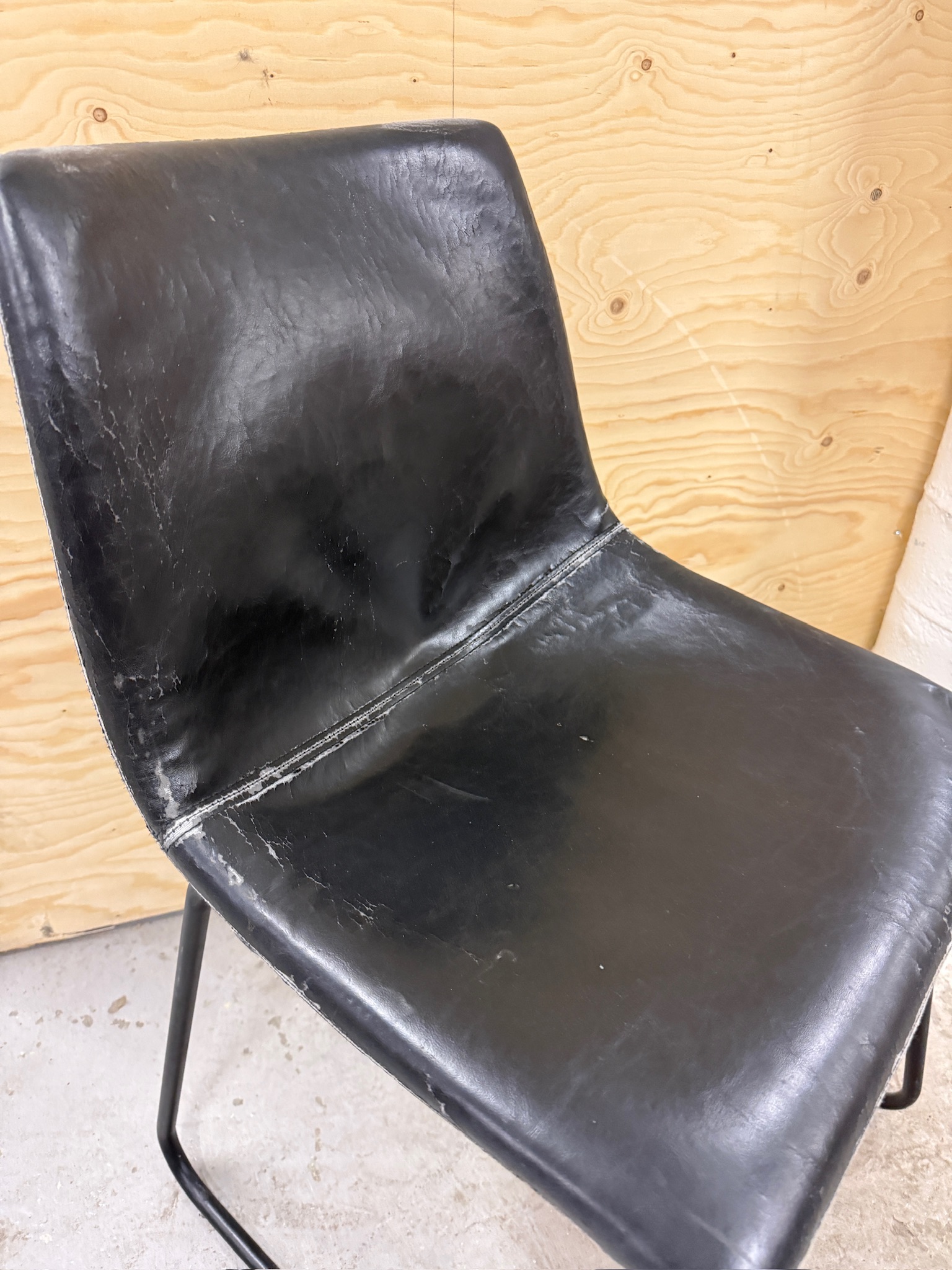 SELT / SOLD Borðstofustóll 5