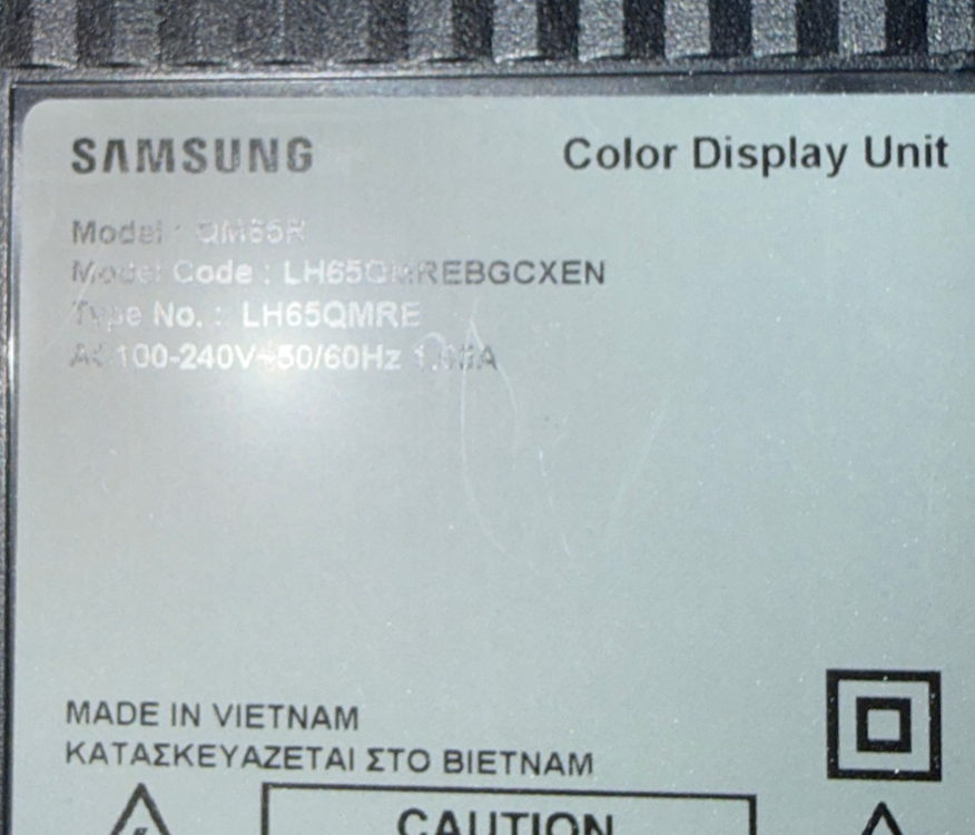 SELT / SOLD Samsung upplýsingaskjár með veggfestingu, 4K LED, 65'', 24/7 8