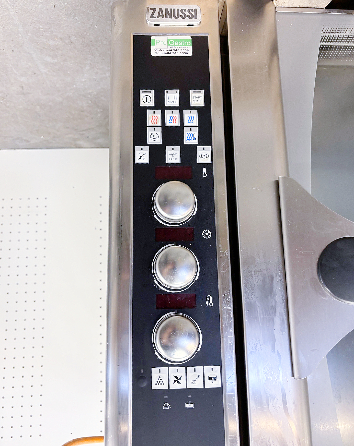 SELT / SOLD Zanussi gufuofn, 10 skúffur 4