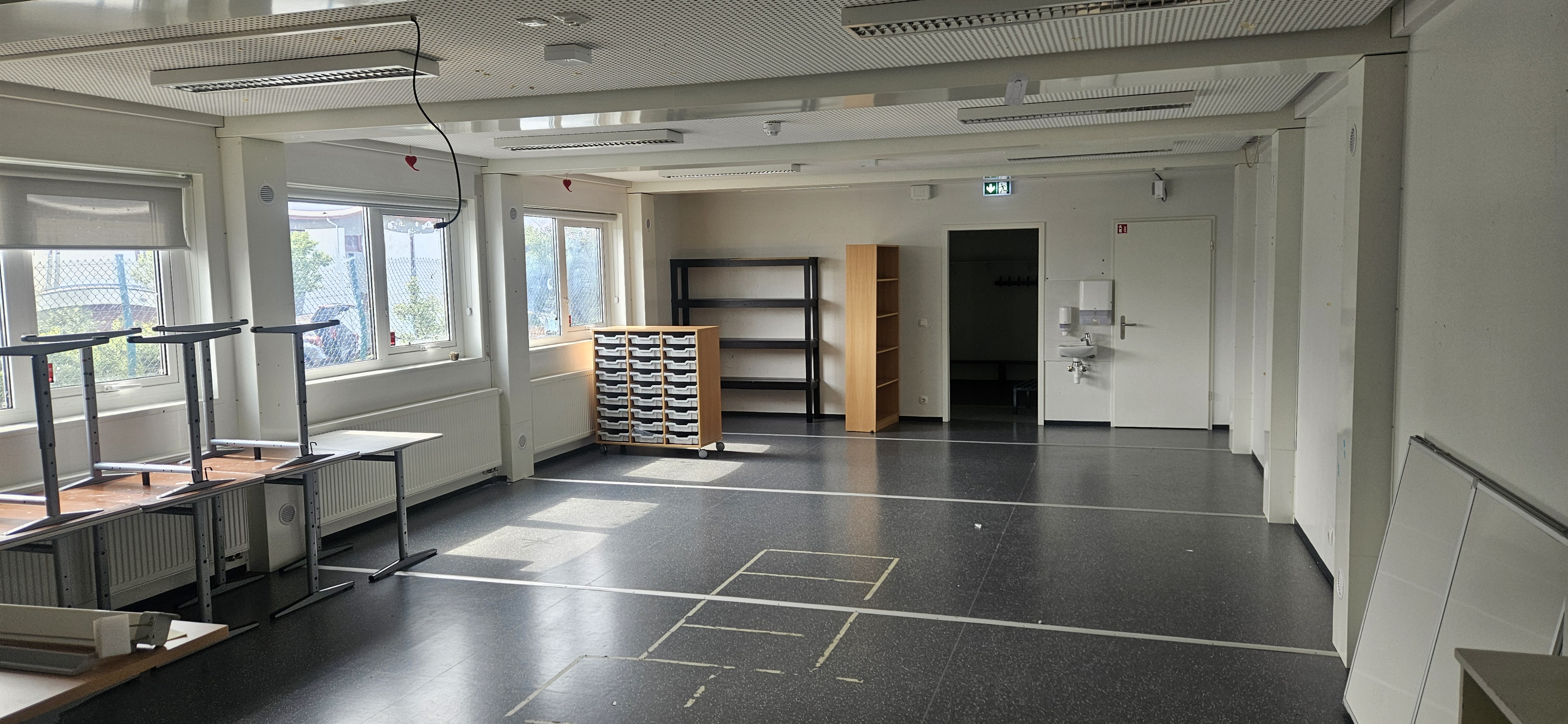 SELT / SOLD - Húseiningar góð einangrun skóli/sumarhús/golfskáli - 30 einingar 8