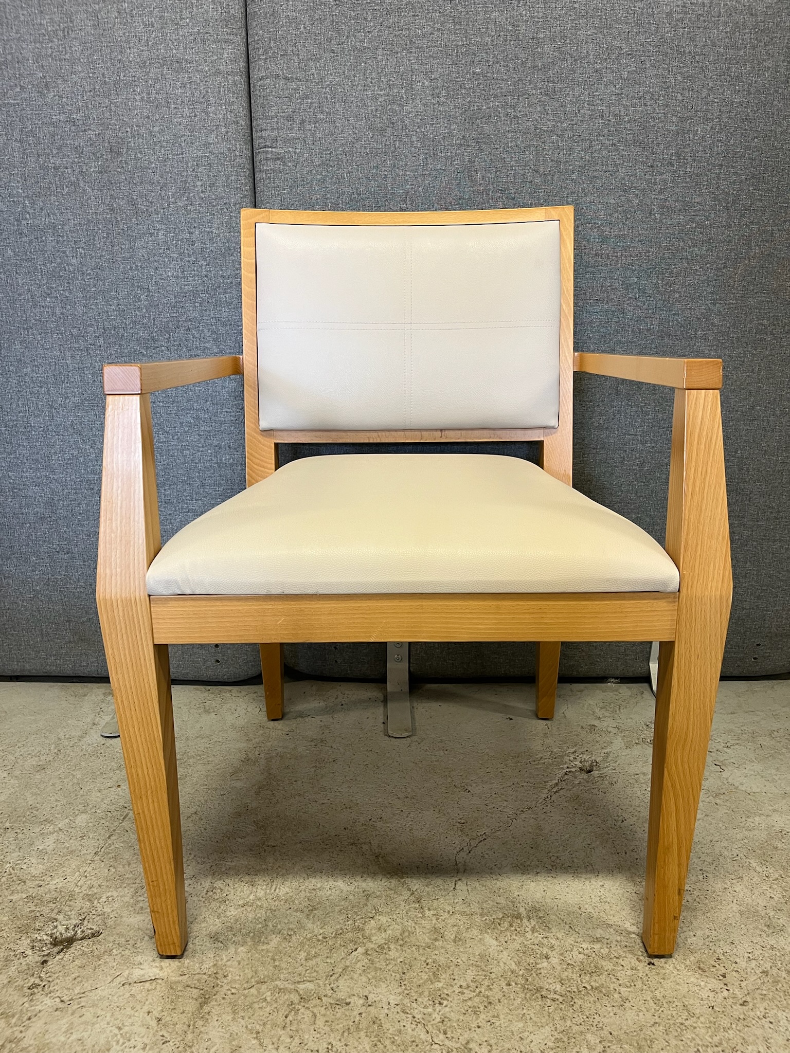 SELT / SOLD Borðstofustólar, staflanlegir, sérsmíði