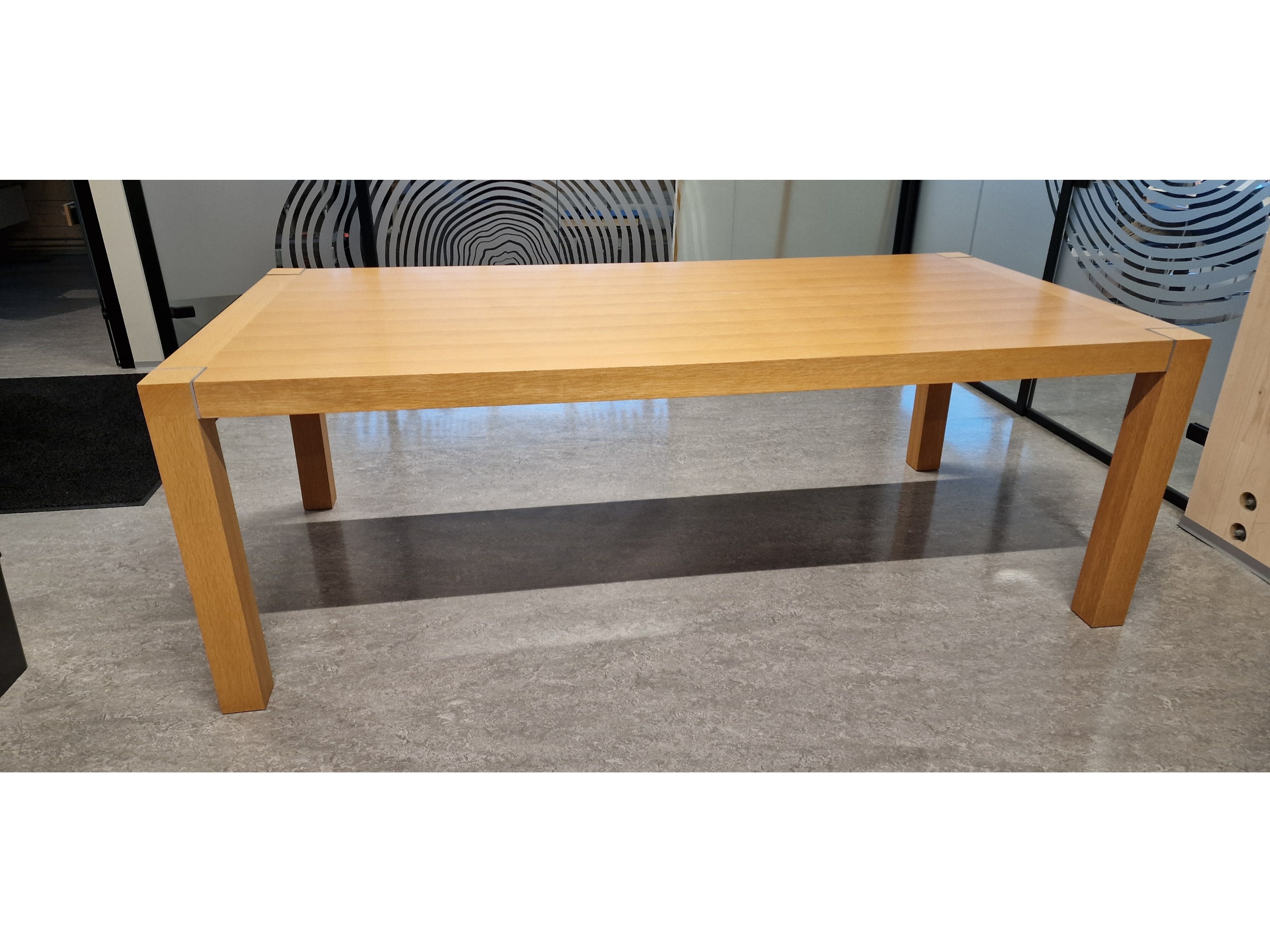 SELT / SOLD Fundarborð, L220xB110sm.