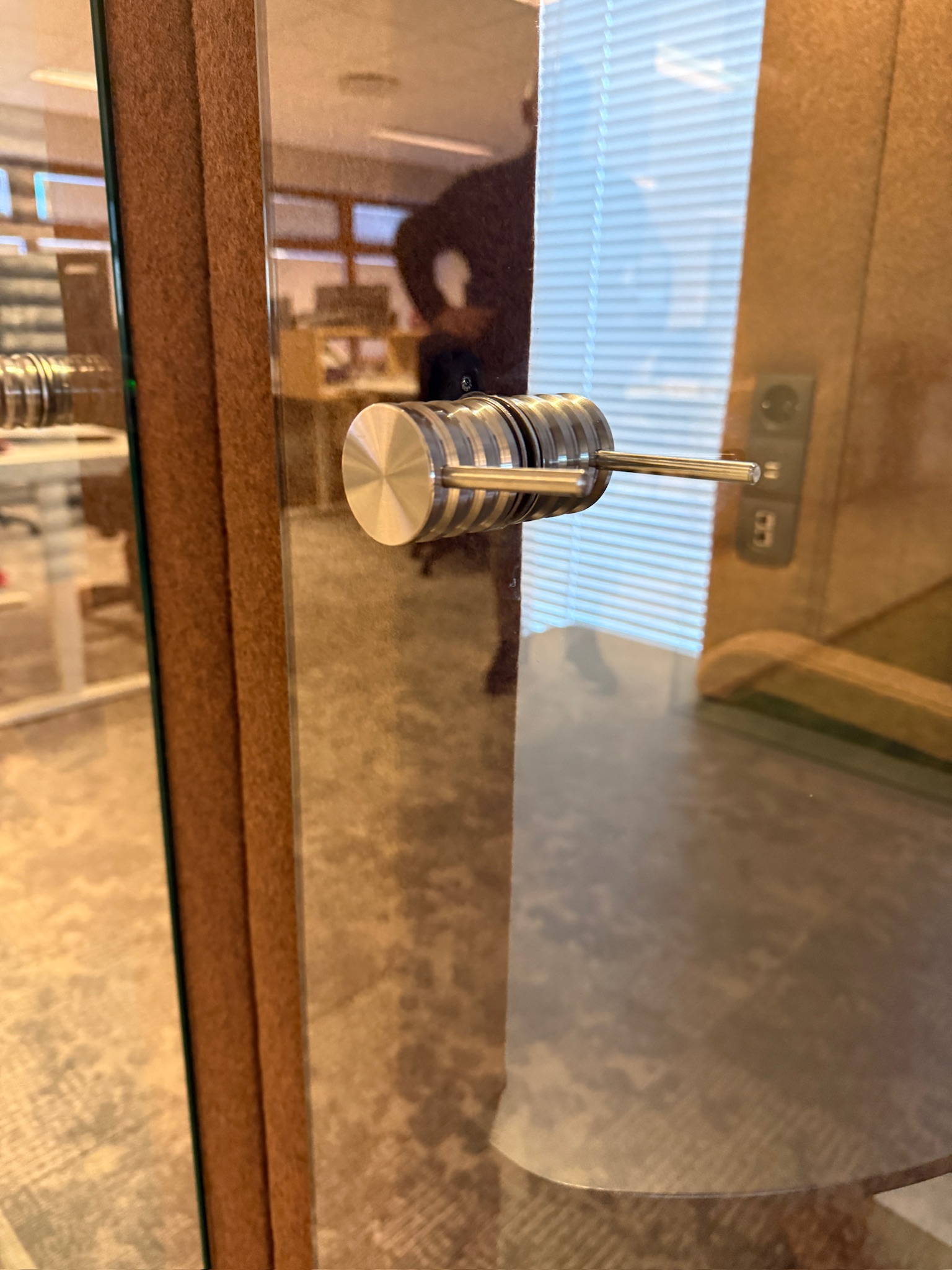 SELT / SOLD EvaVaara Design 2 manna hljóðvistarrými 9