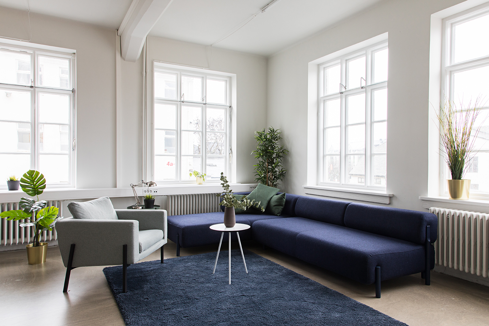 SELT / SOLD Flottur og vandaður Lounge sófi 6 til 8 manna 2