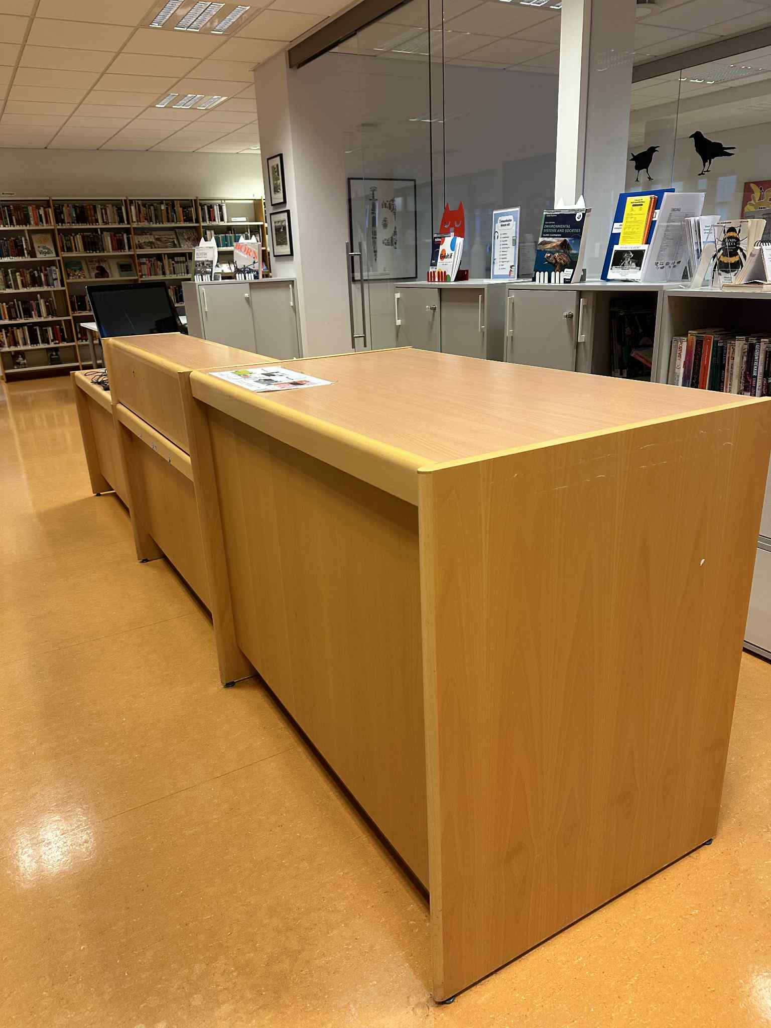 SELT / SOLD afgreiðsluborð fyrir verslanir - skóla - fyrirtæki - Pnr. 2