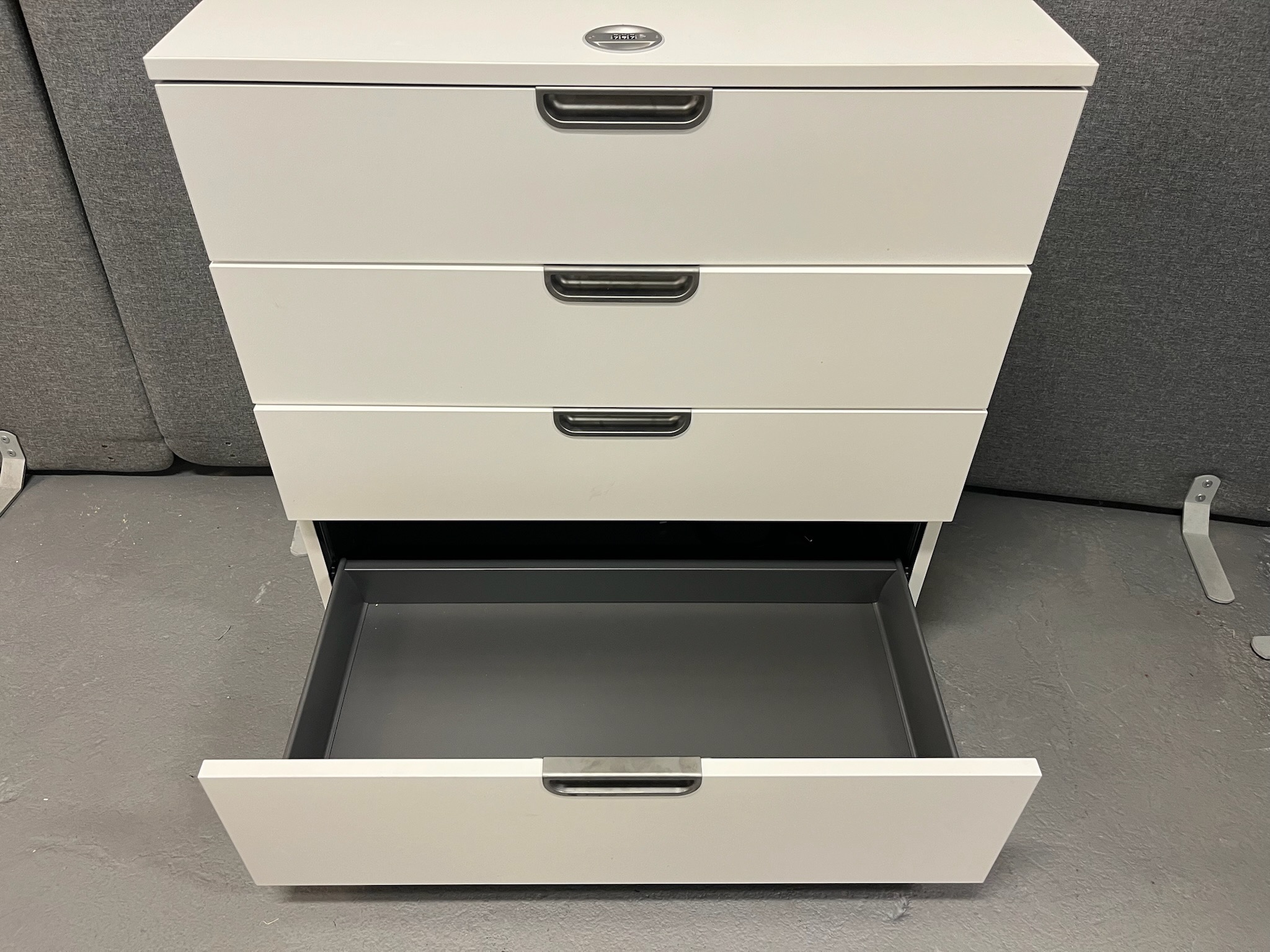 SELT / SOLD Ikea Galant skápur með fjórum skúffum og læsingu. 5