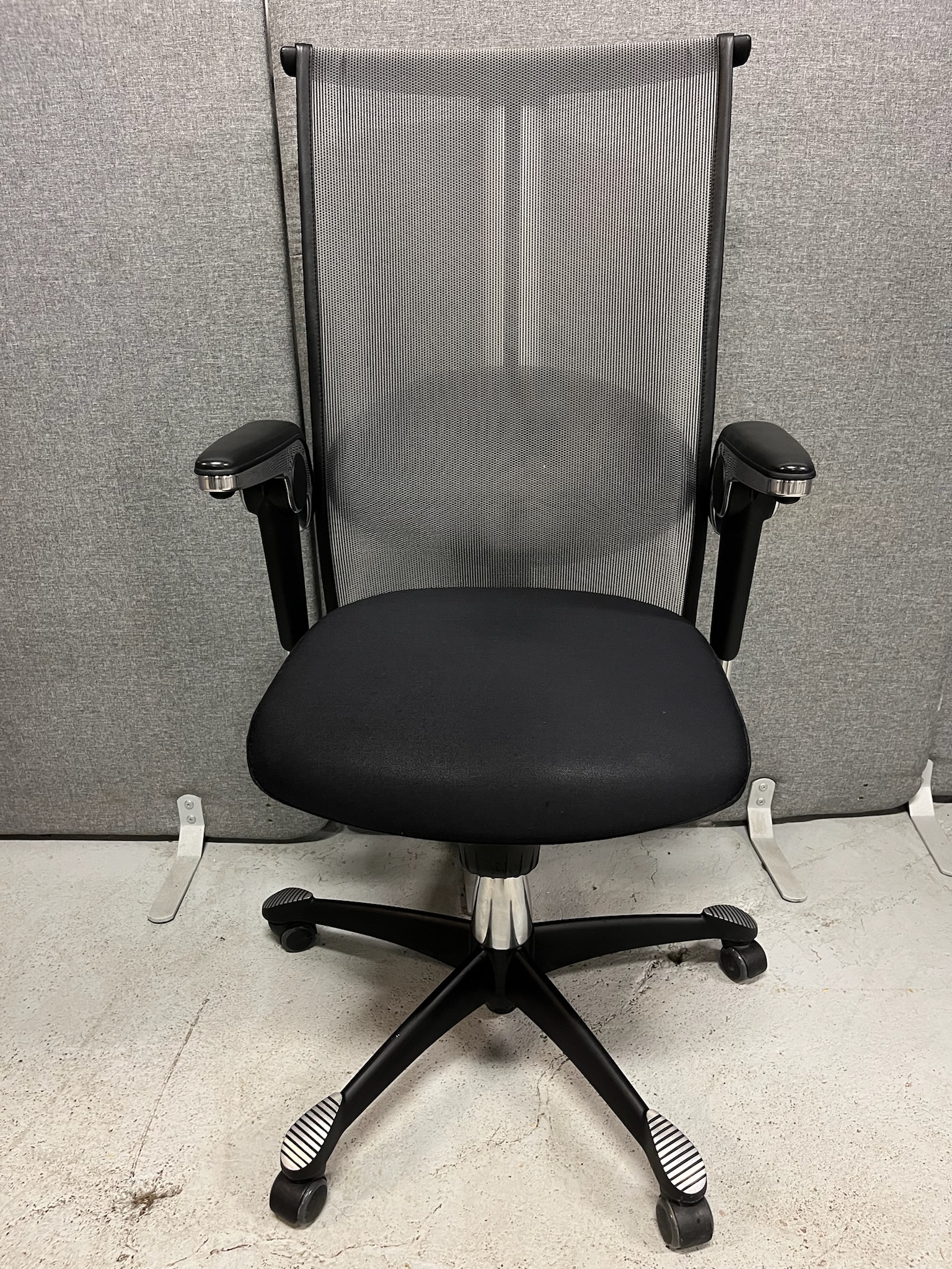 SELT / SOLD Håg skrifborðsstóll frá E.G. skriftofuhúsgögn