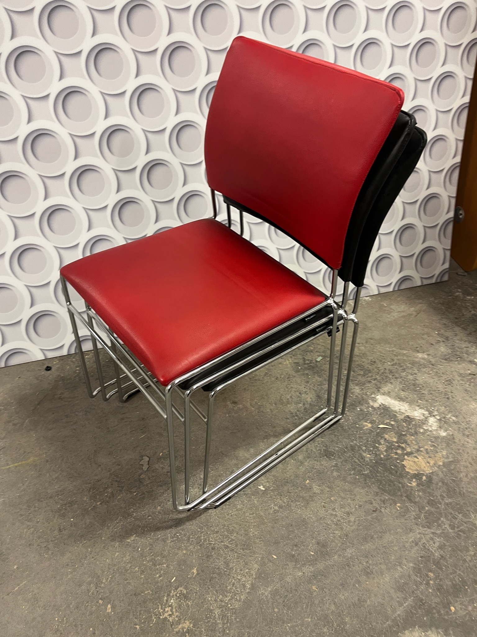 SELT / SOLD Syrusson fundarstólar 6