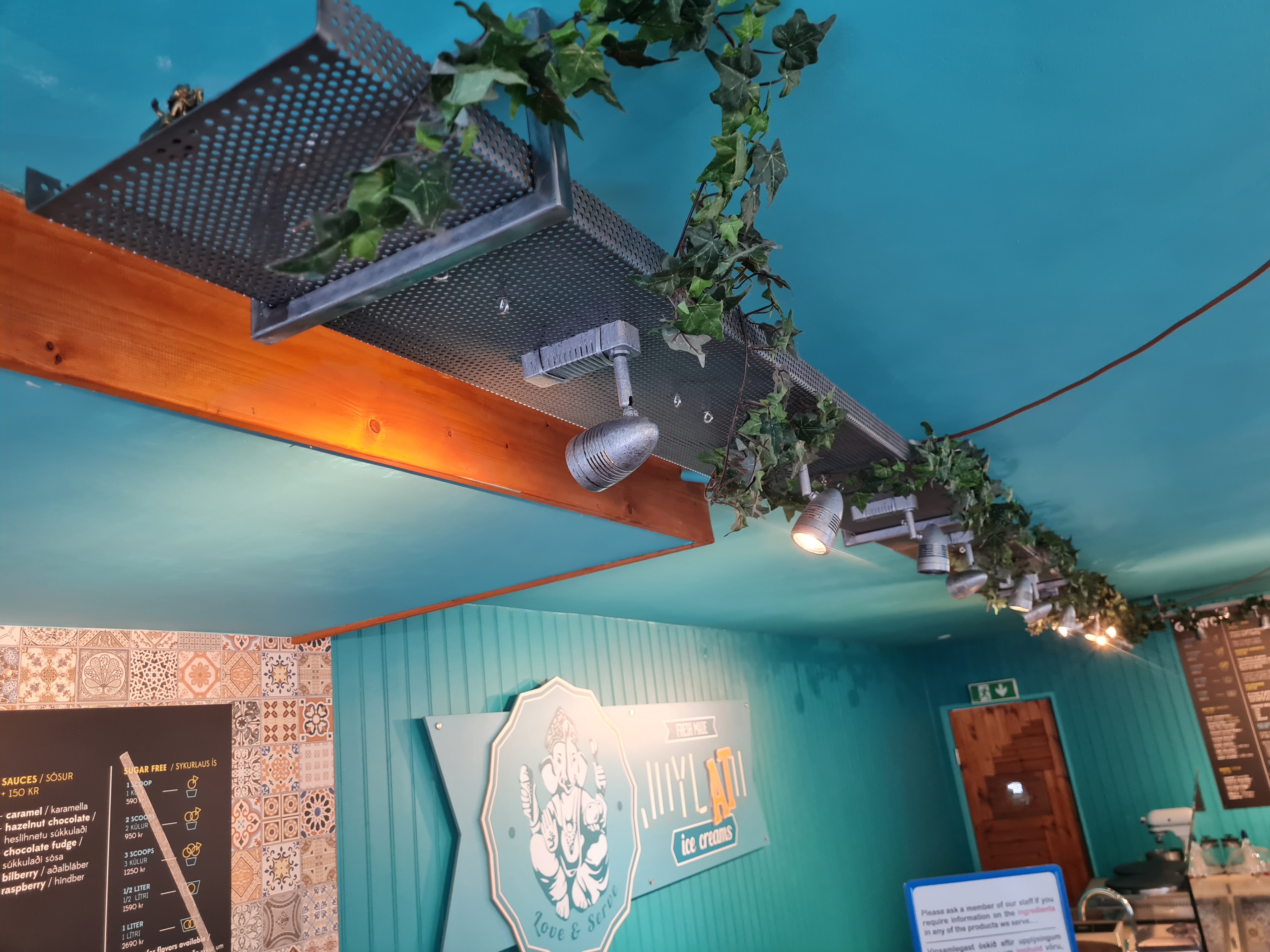 SELT / SOLD - Ljósahattur fyrir t.d. bar, kaffihús eða verslunarborð 2