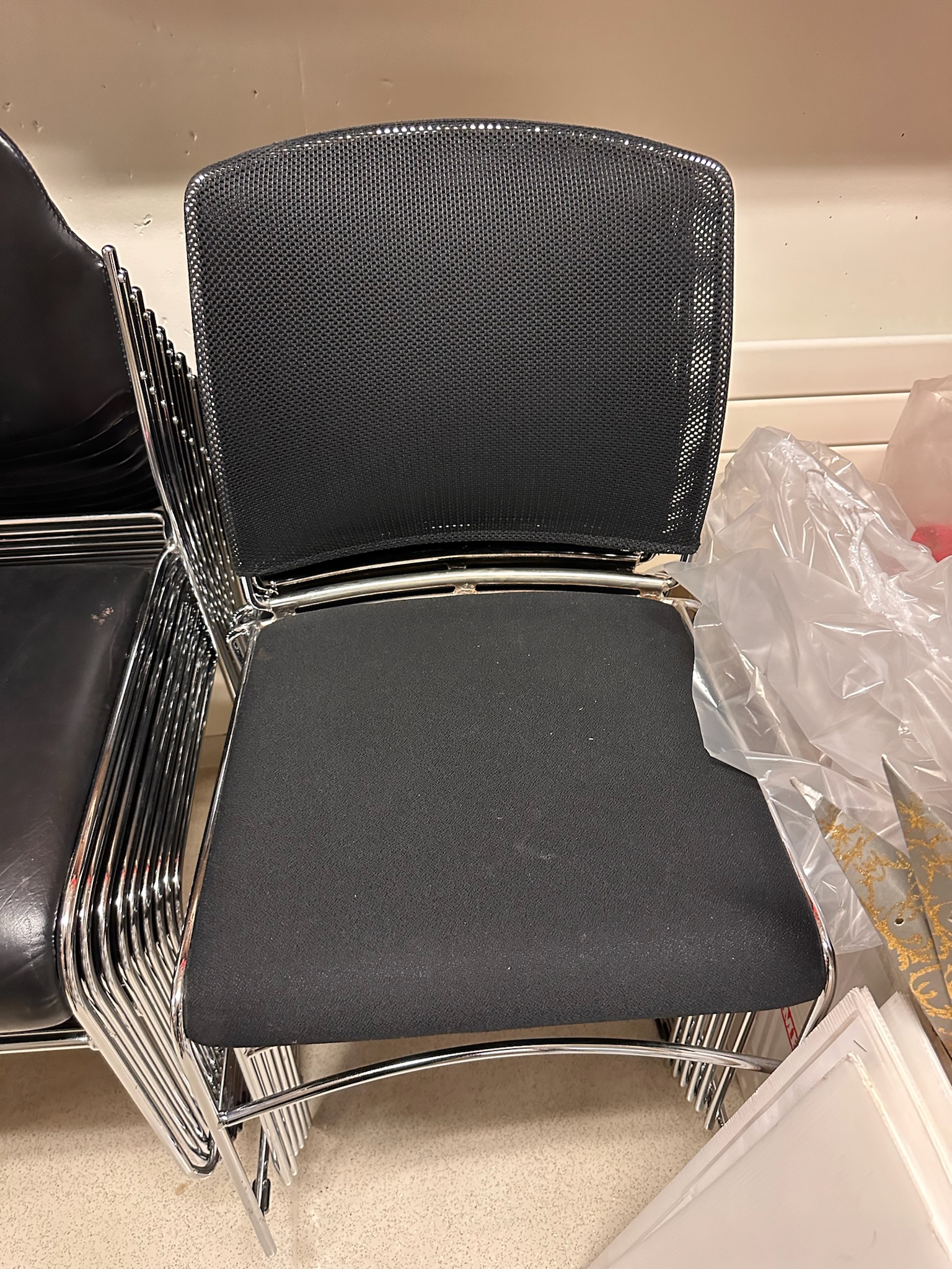SELT / SOLD Taustólar svartir frá Á. Guðmundsson 13