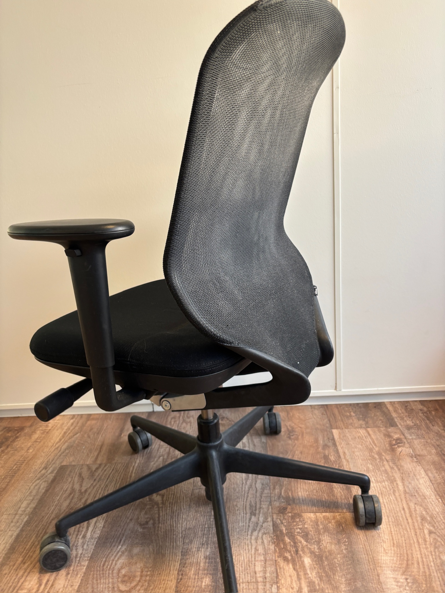 SELT / SOLD - Vitra skrifborðsstóll frá Pennanum (4 stk.) 4