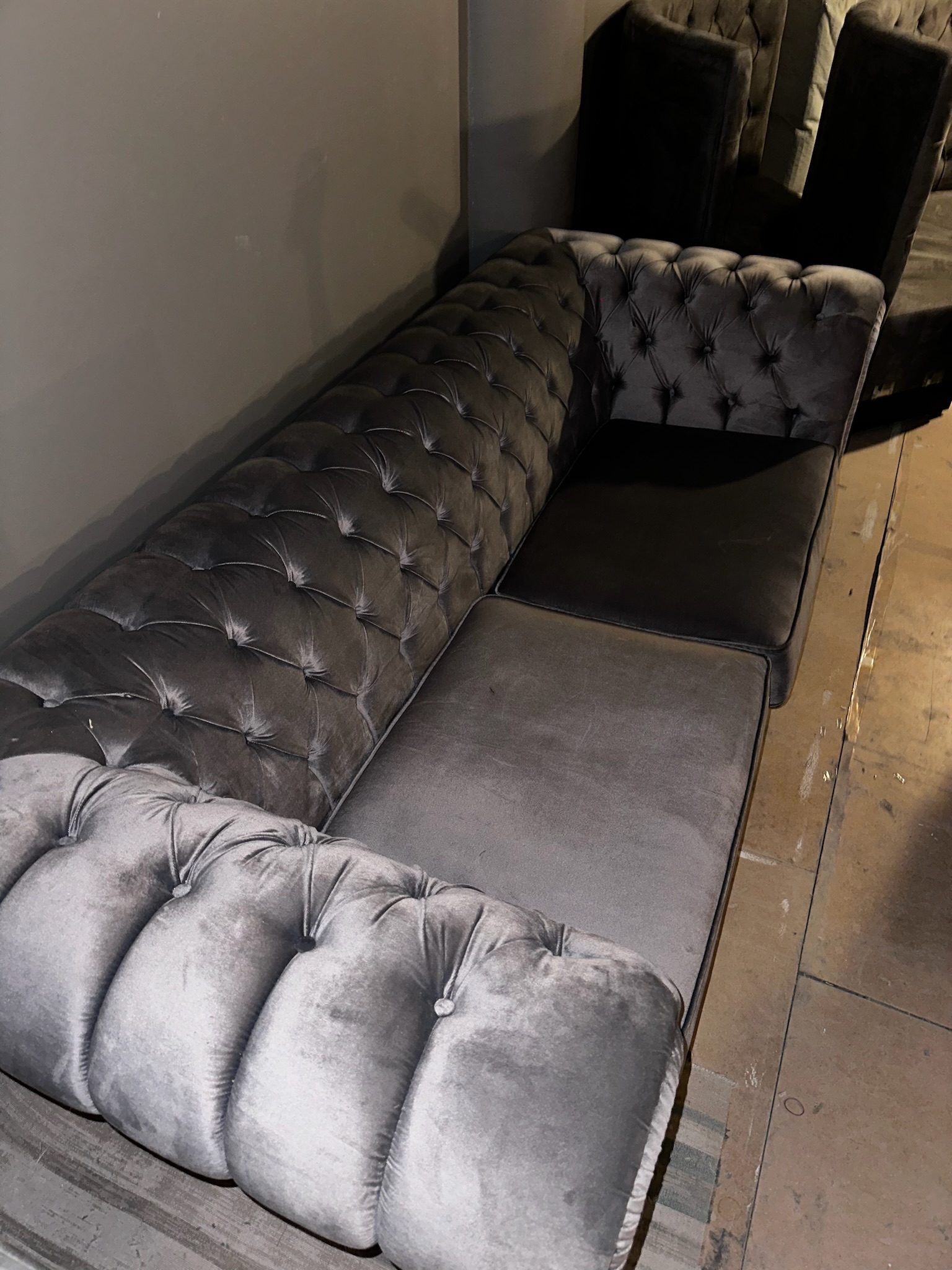 SELT / SOLD - Cupon chesterfield sófi, B230 x D100 x H78 sm. 8