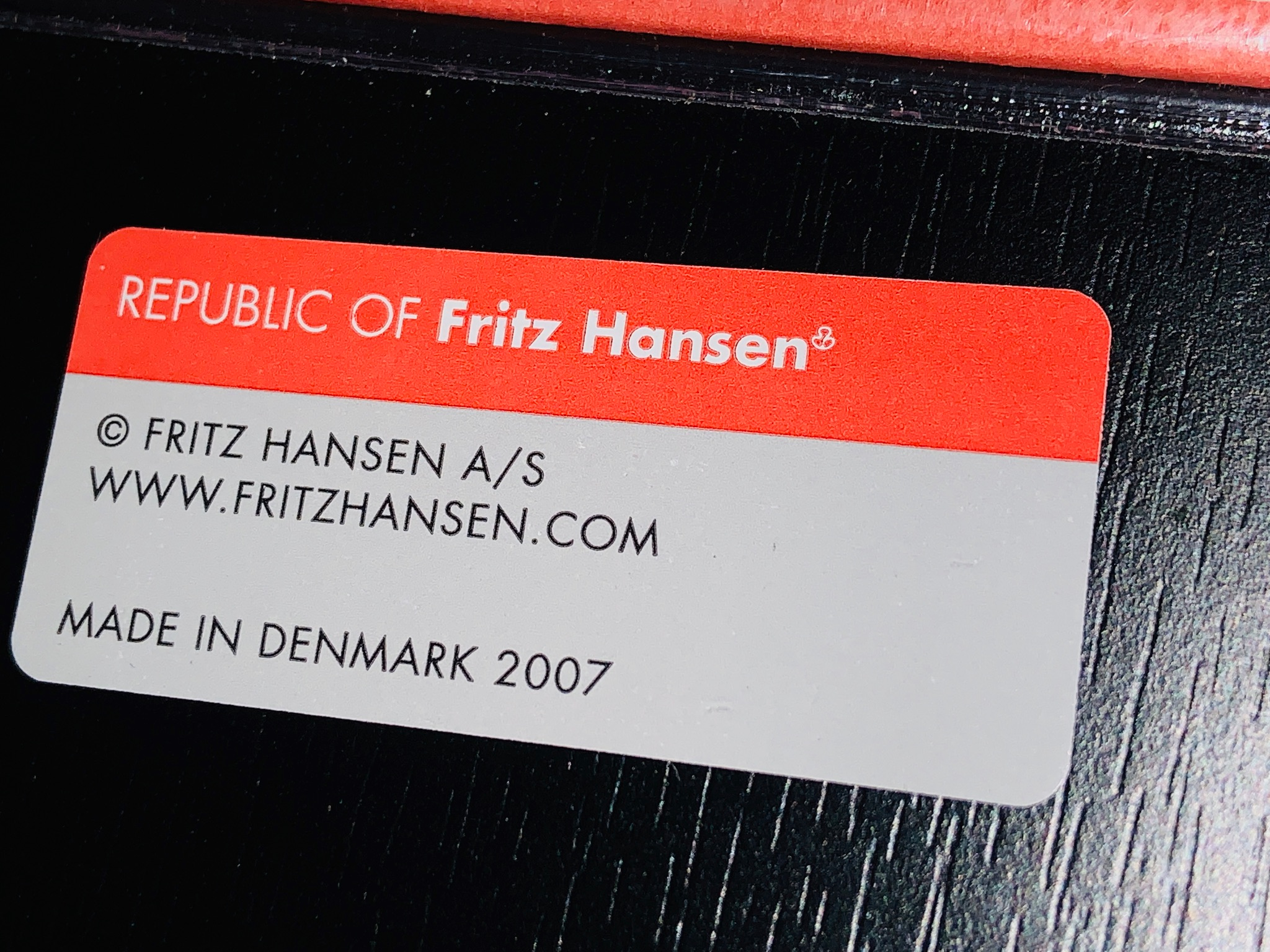 SELT - Glæsileg Fritz Hansen eldhúsborð 10