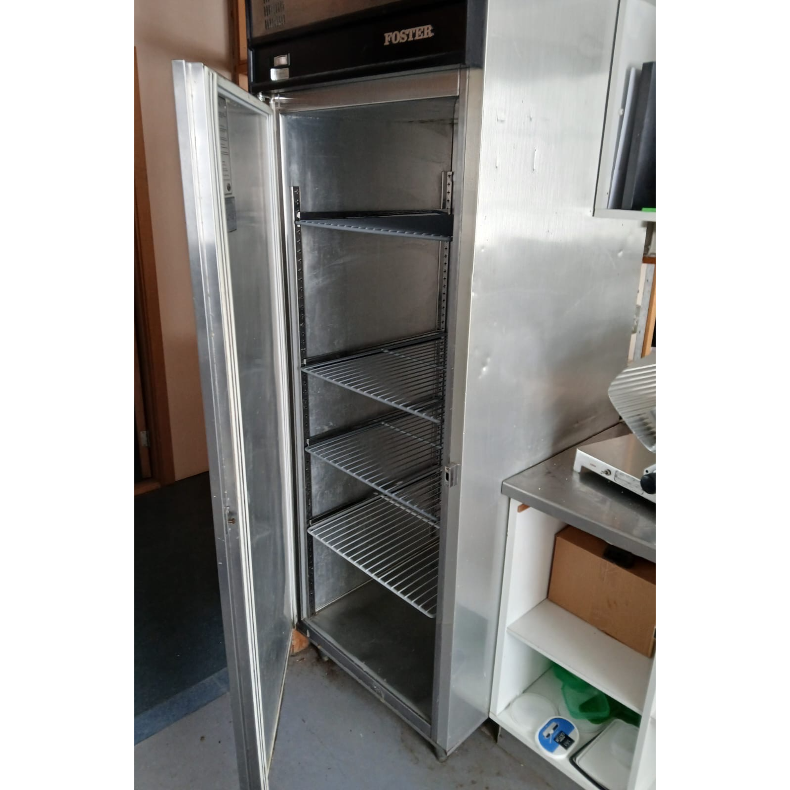 SELT / SOLD Foster Gastronom 90 stálkælir 2