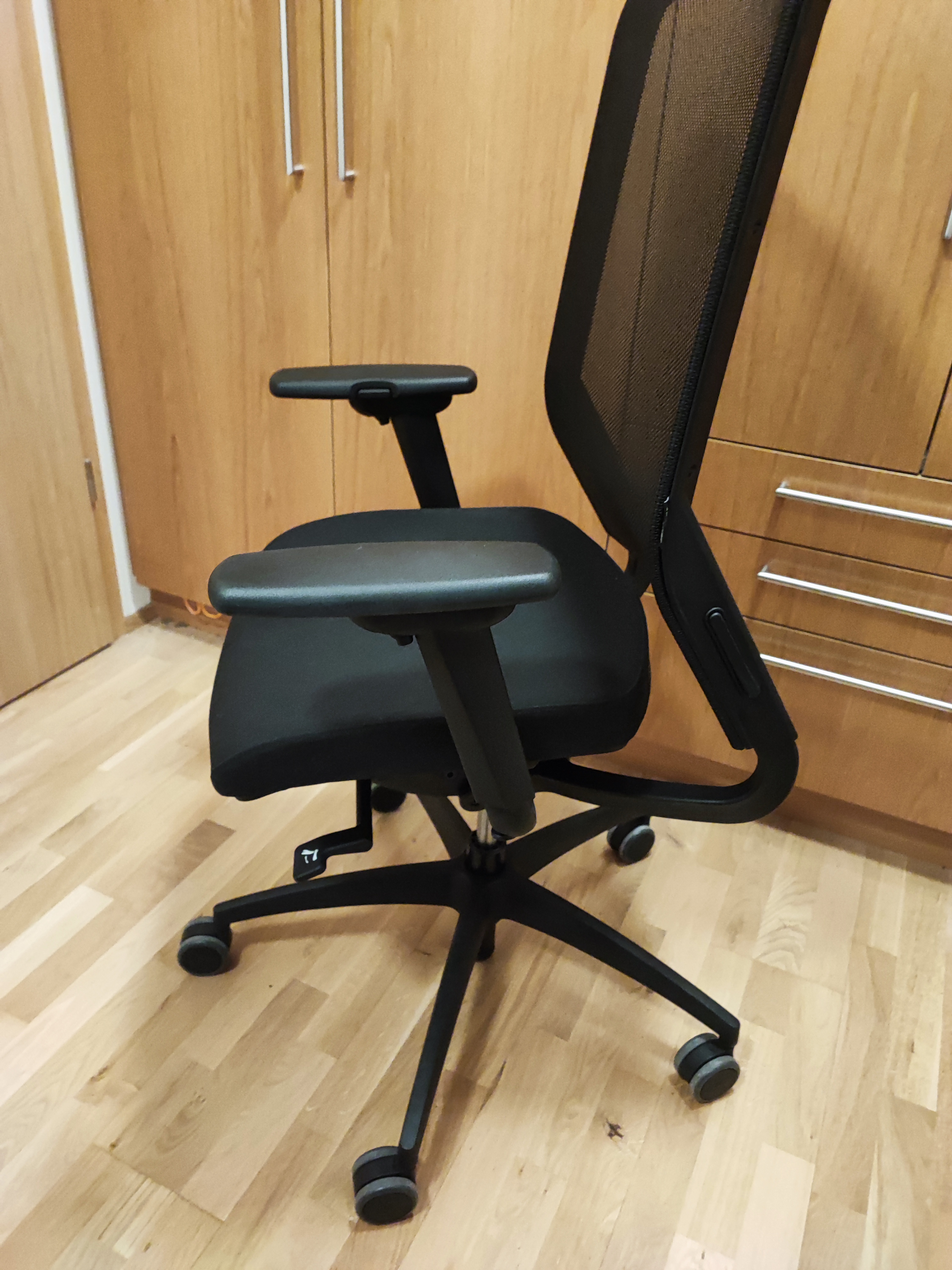 SELT / SOLD Wagner skrifborðsstóll frá Hirzlunni 8
