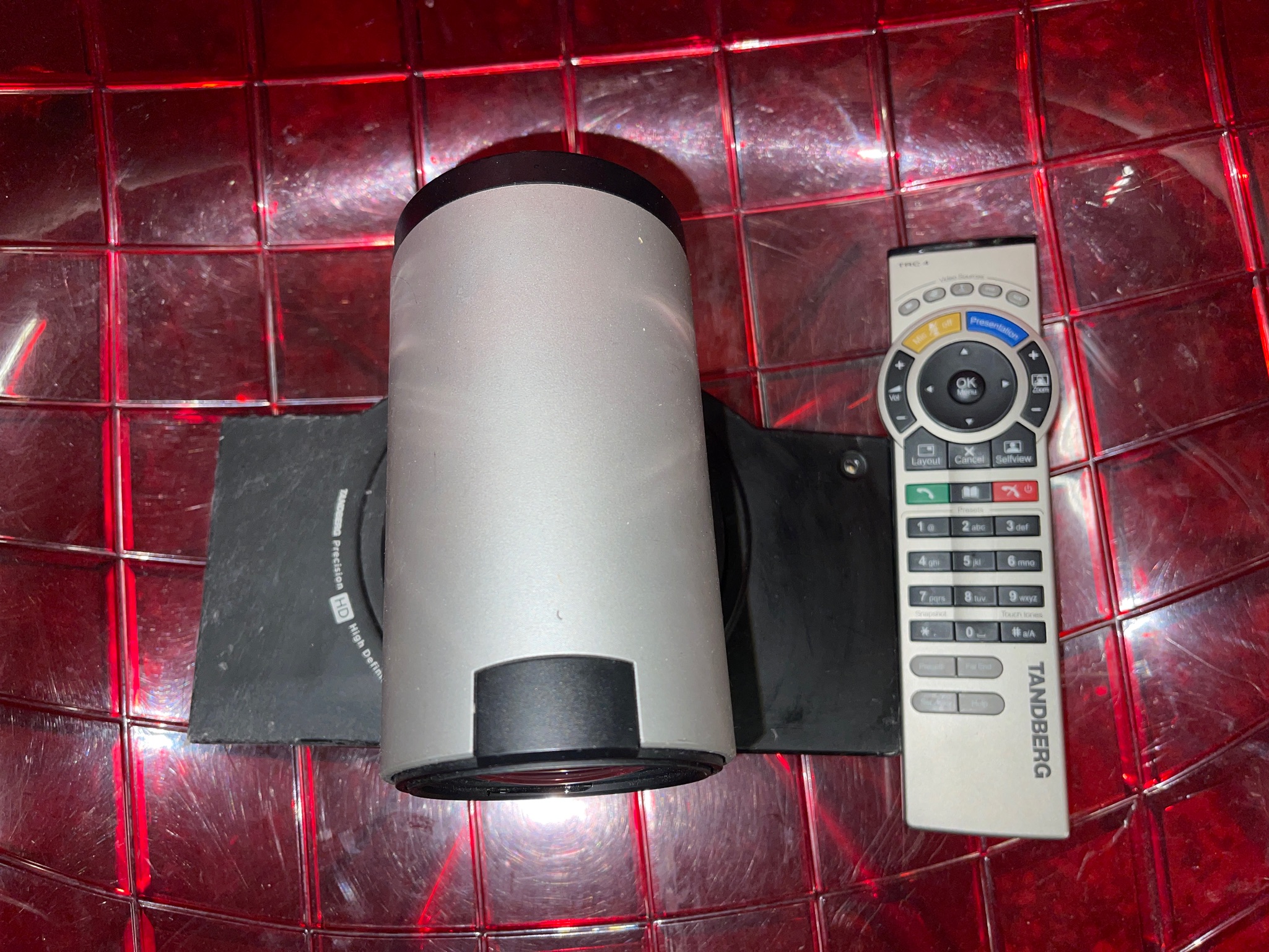 SELT / SOLD Tandberg Precision HD 1080p 3