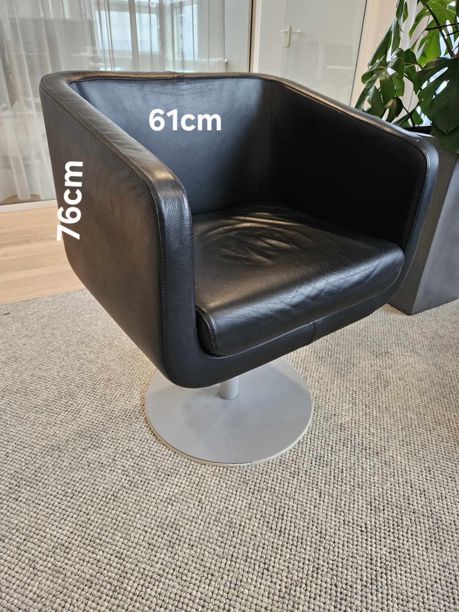 SELT / SOLD - Segis ítalskur leðurstóll 2 stk. 4