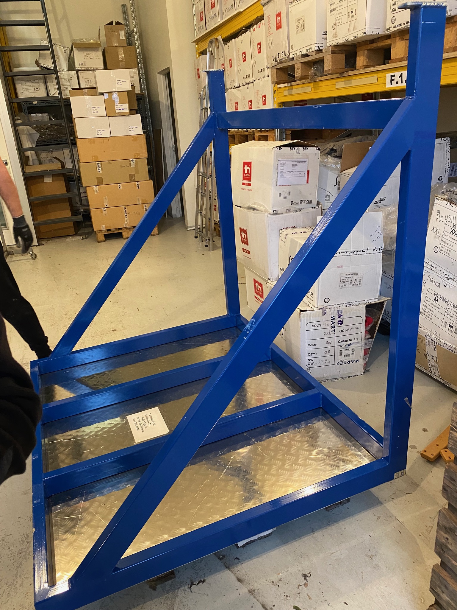 SELT / SOLD Vörupallur frá Léttitækni 3