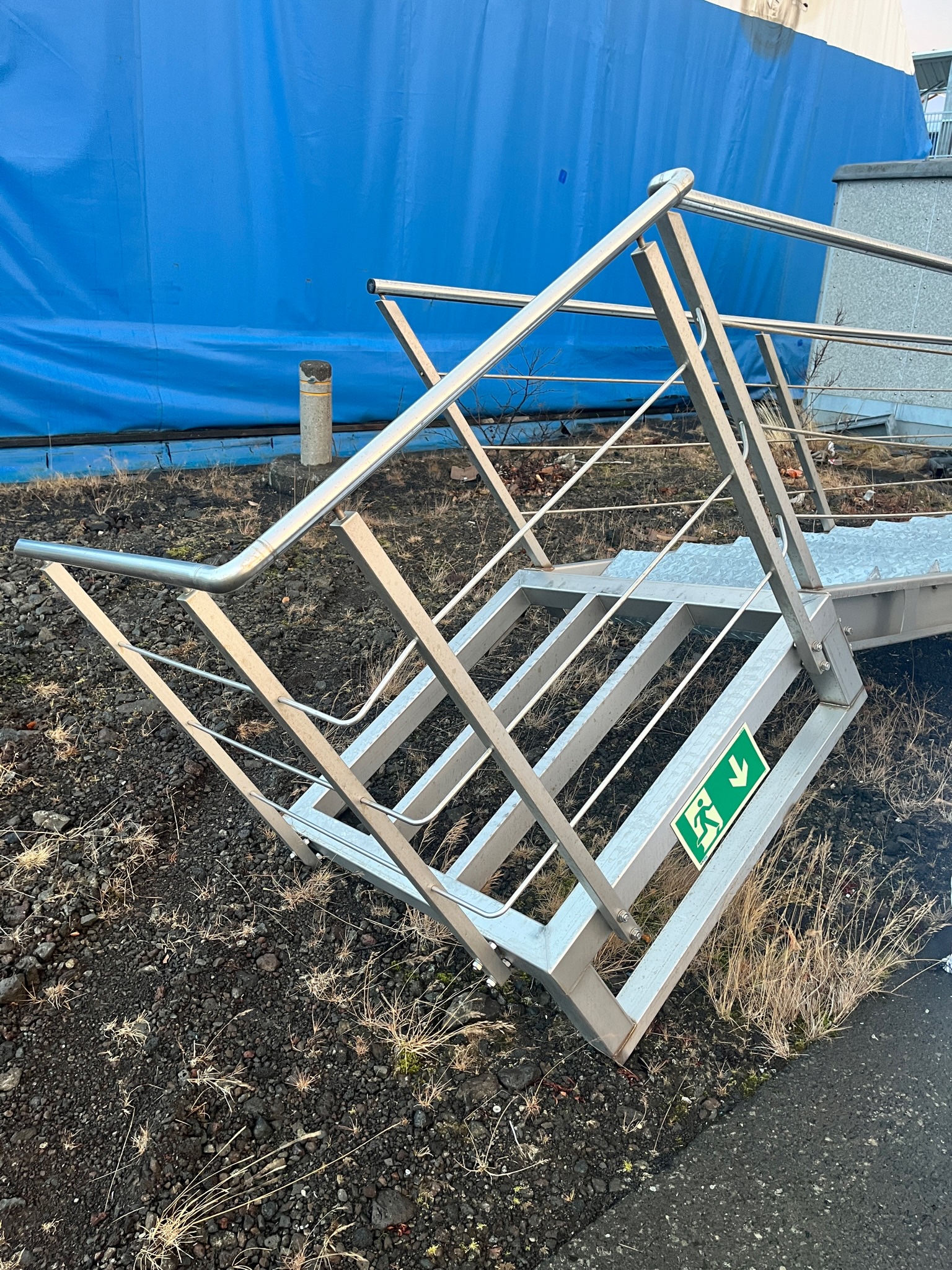 SELT / SOLD - Stáltröppur - neyðarstigi - járnstigi - 17 tröppur 5