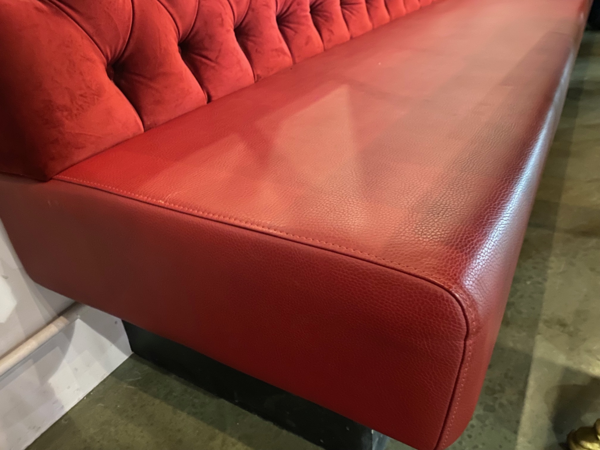 SELT / SOLD - Lounge sófi - velvet og leðurlíki, B216 x D49 sm. (2 stk.) 5