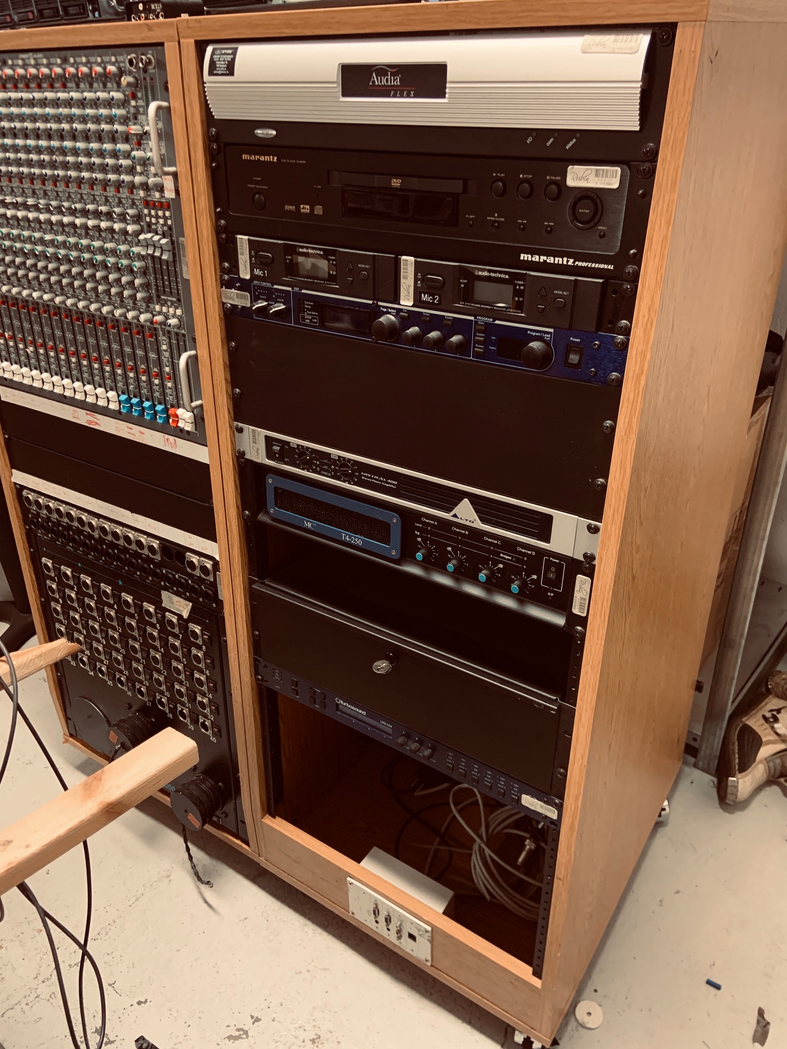 SELT / SOLD Stagebox - Mixer - Hljóðkerfi 3