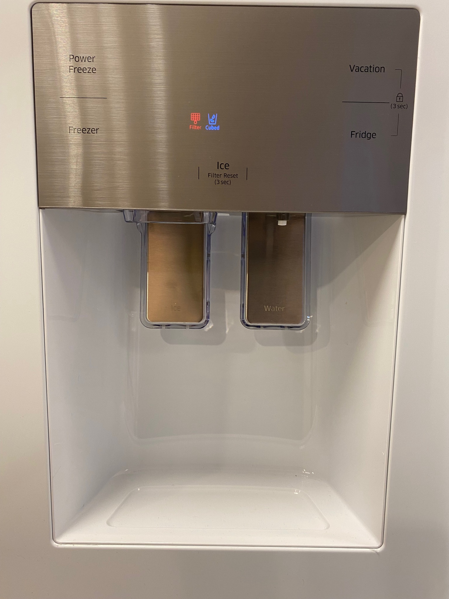 SELT / SOLD Tvöfaldur ísskápur frá Samsung 8