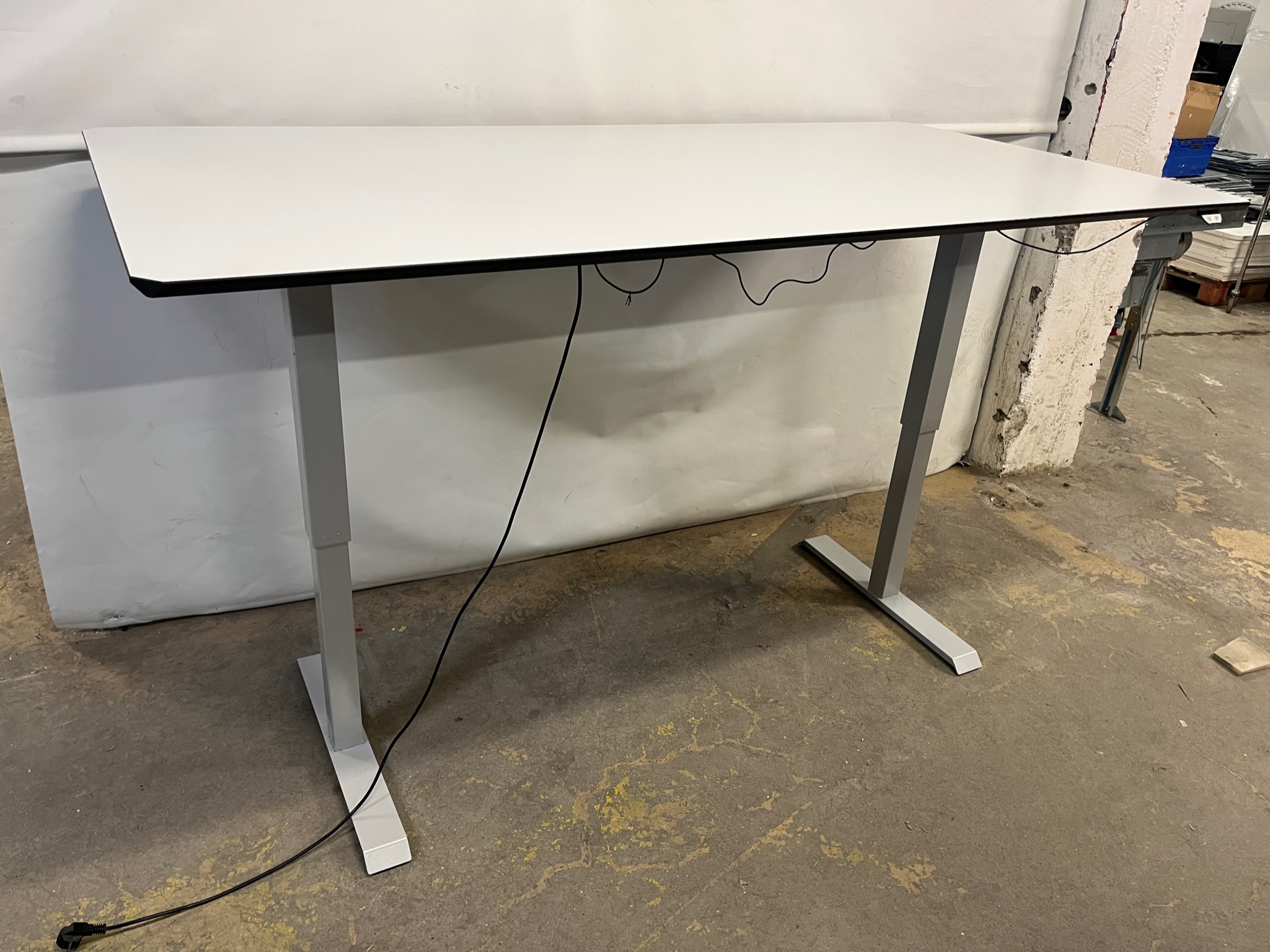 SELT / SOLD Glæsileg rafmagnsborð sérsmíði 175x75 sm. 3
