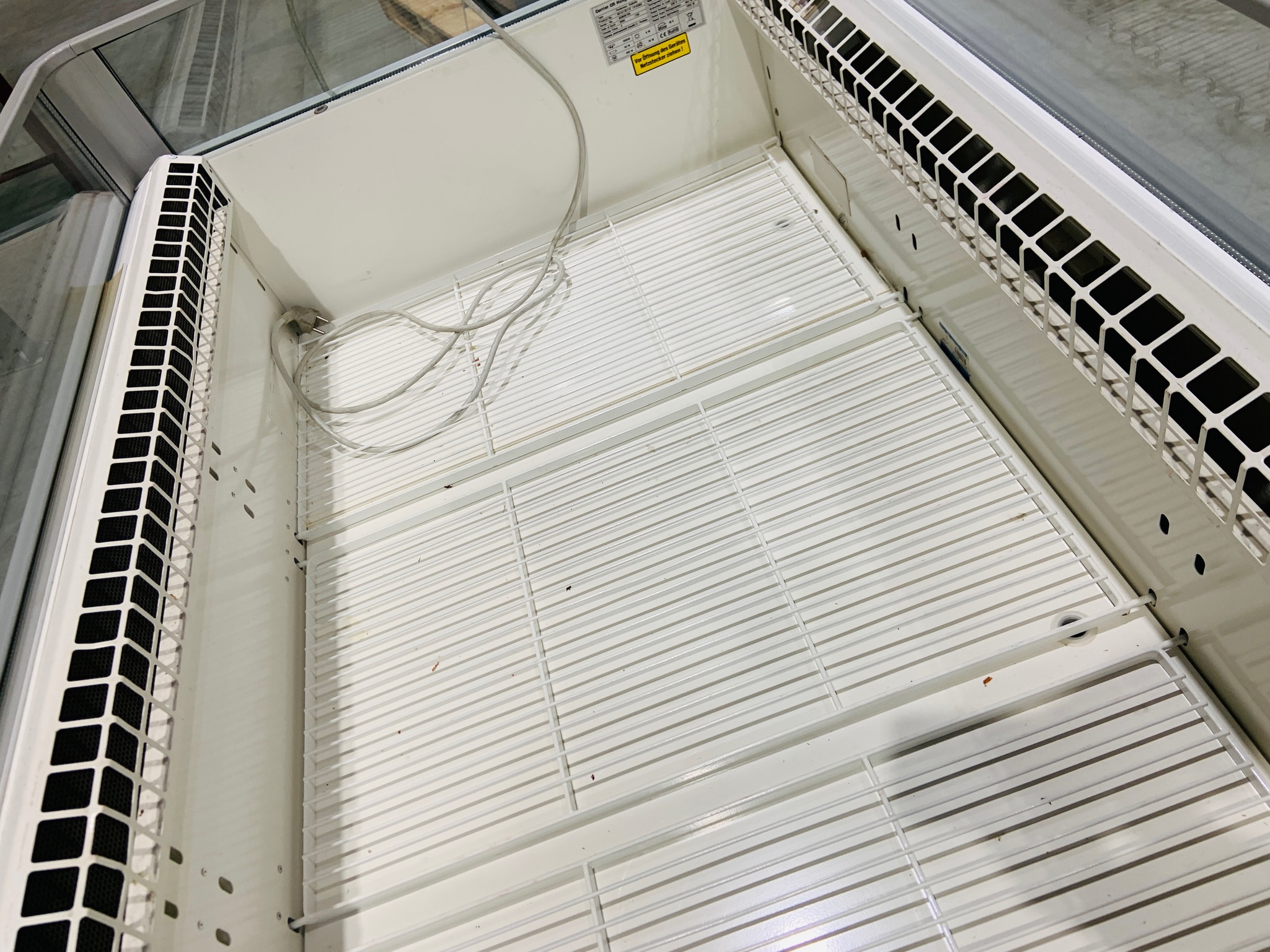 SELT / SOLD Carrier Presenter kælir 1545/85 6