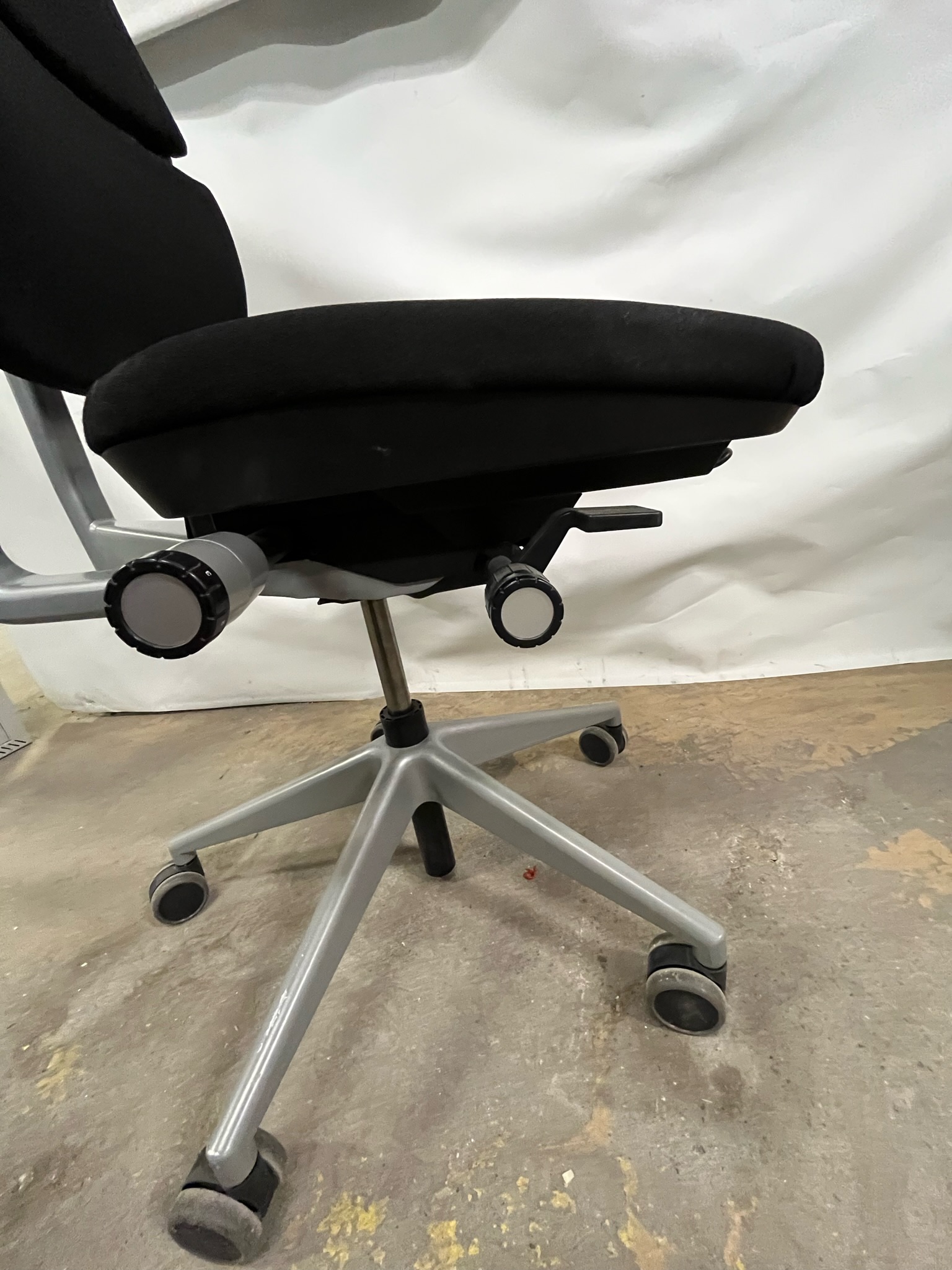 SELT / SOLD Steelcase skrifstofustóll 6