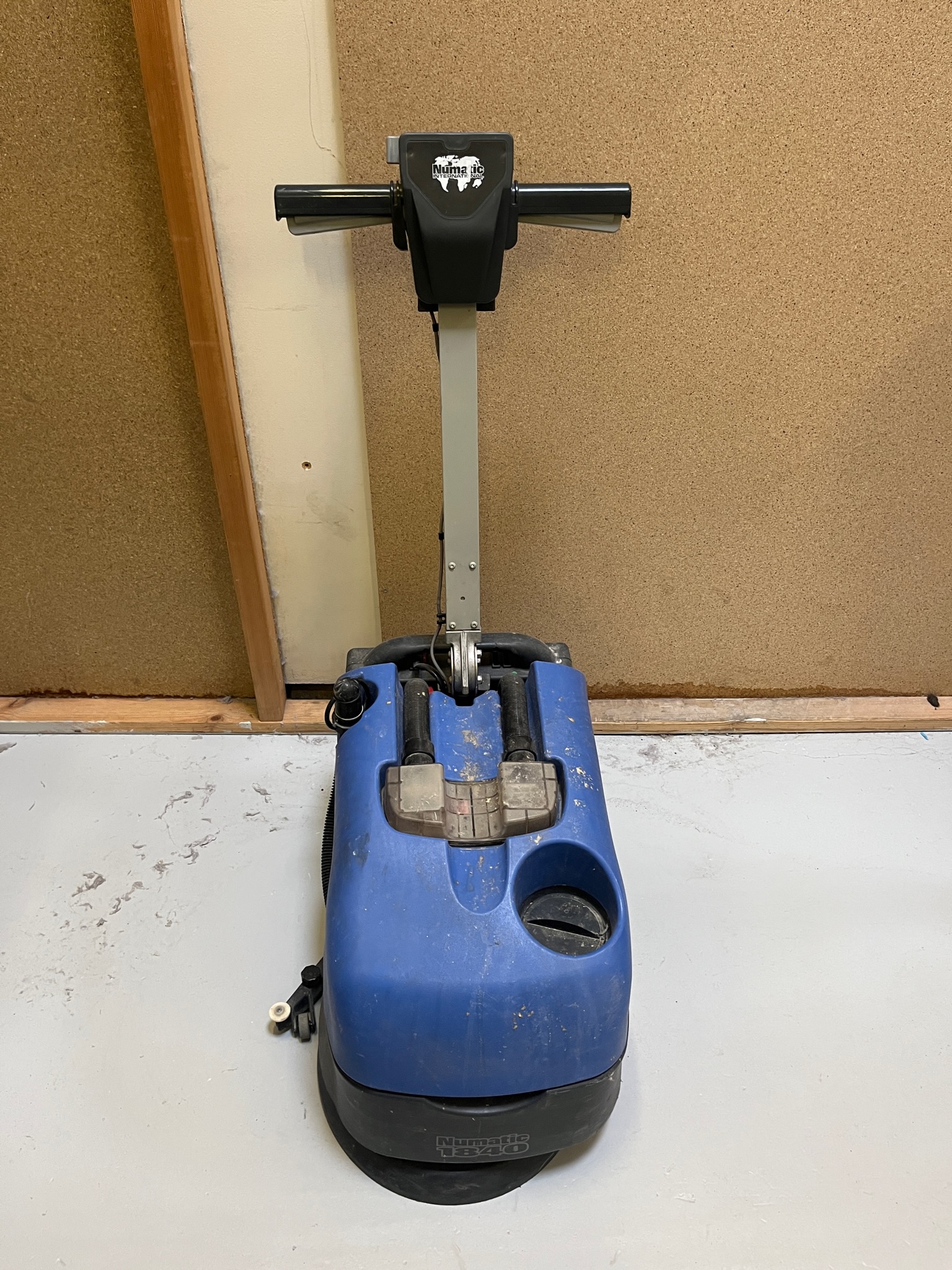 SELT / SOLD Numatic skúringarvél 2