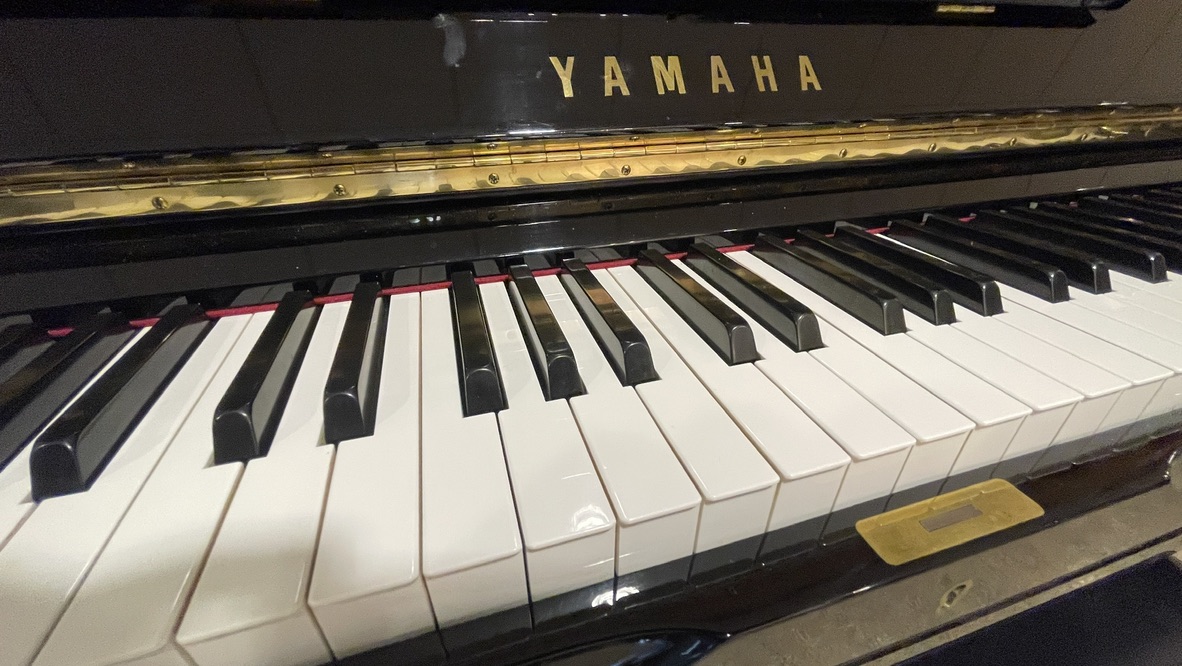 SELT / SOLD - Glæsilegt Yamaha U3AS UPRIGHT PIANO Black 5