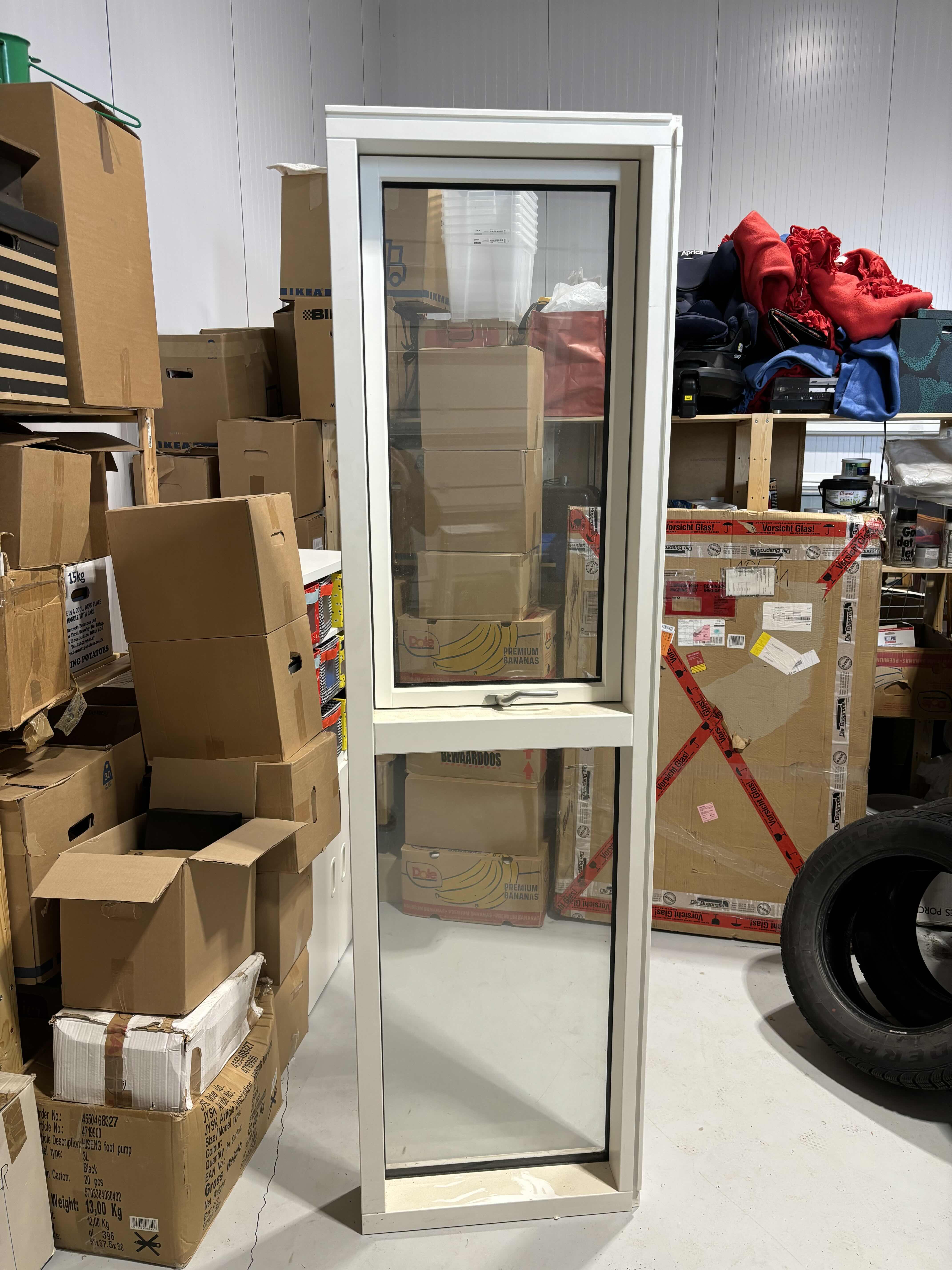 SELT / SOLD - Gluggi G1 stærð: H217 sm B60 sm. Þorlákshöfn