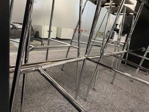 SELT / SOLD Vitra barstólar frá Pennanum 7