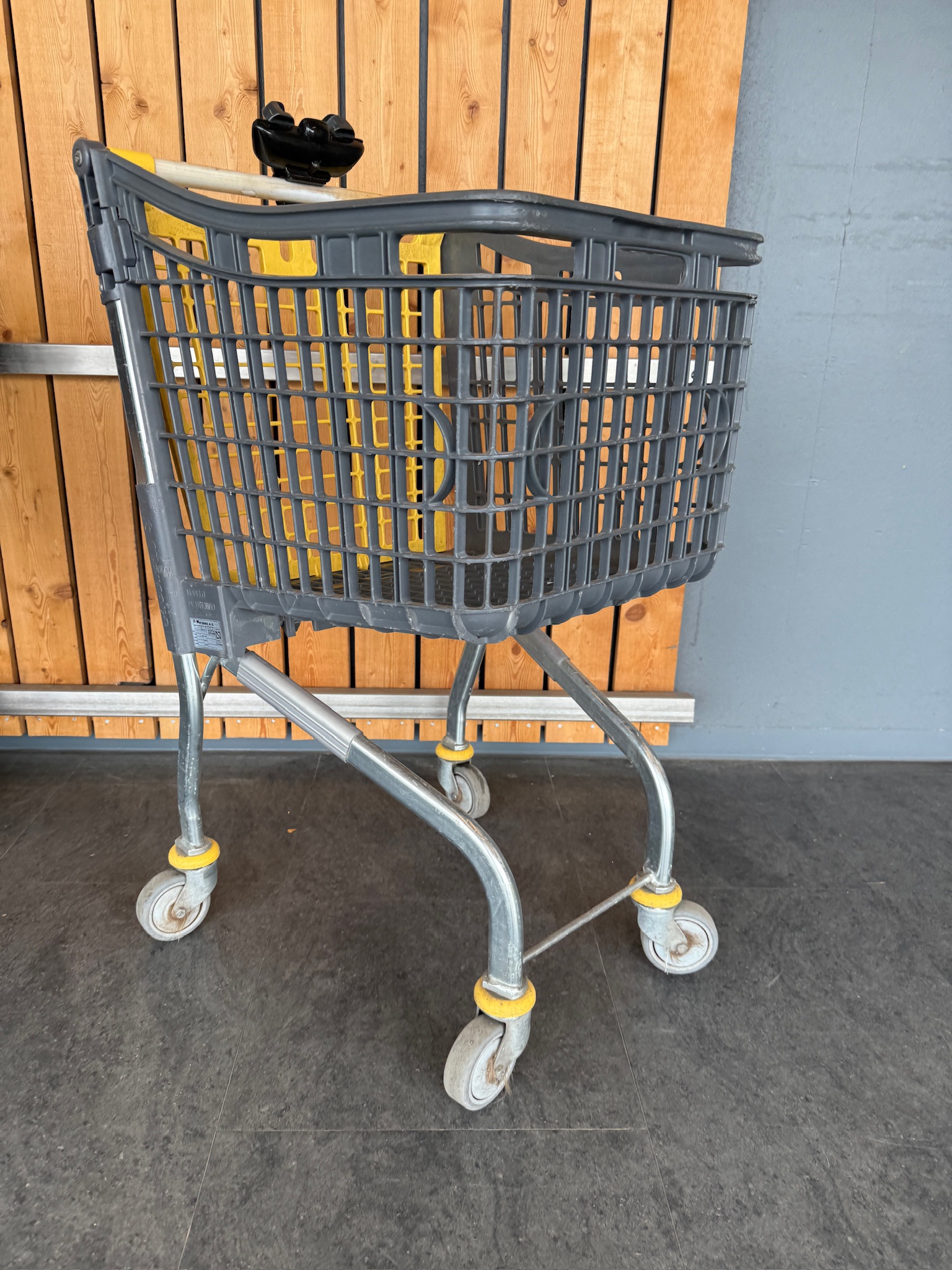 SELT / SOLD Verslunarkerrur frá Marsanz - margar gerðir 11