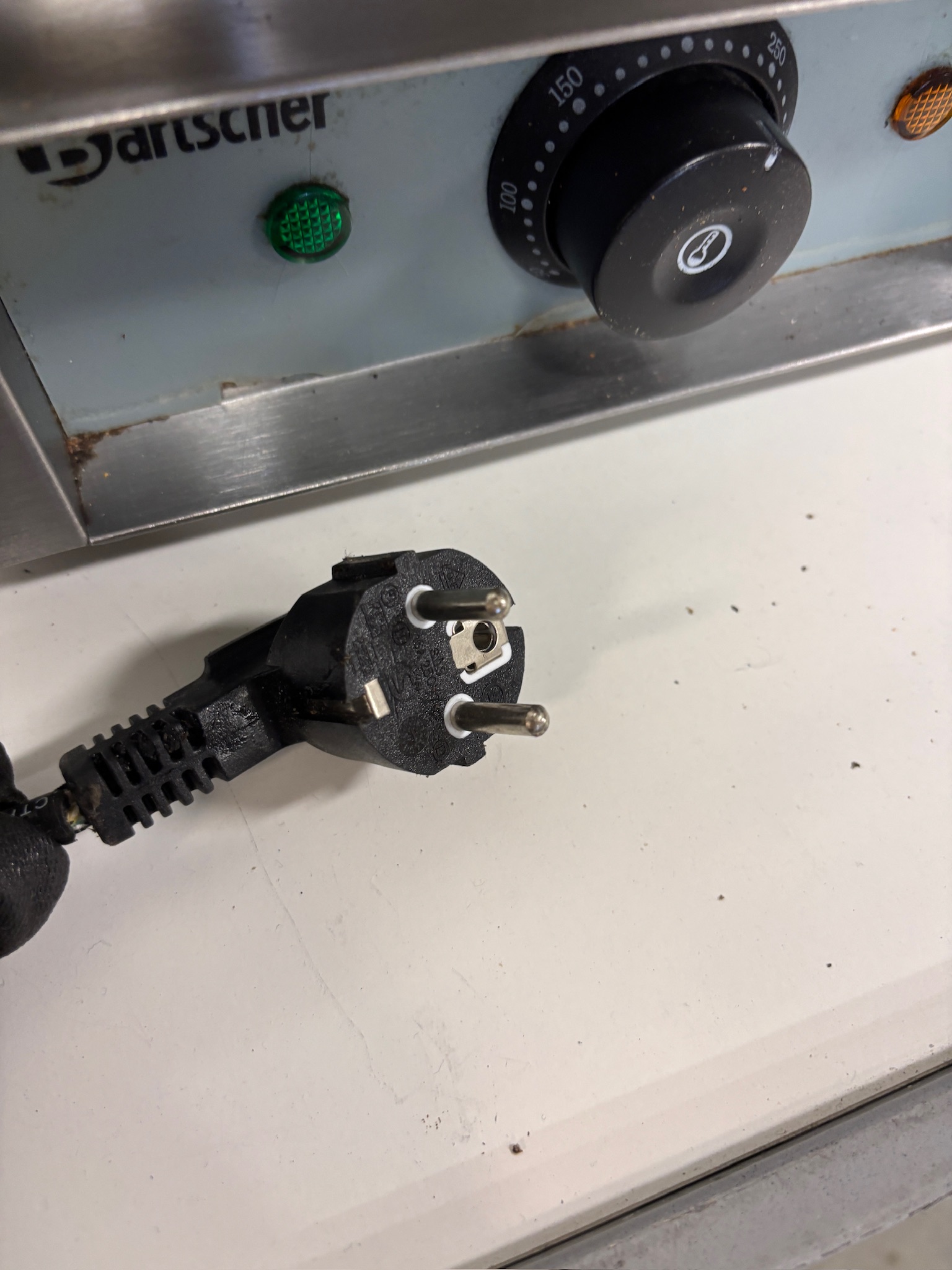 SELT / SOLD Bartscher rifflað samlokugrill 5