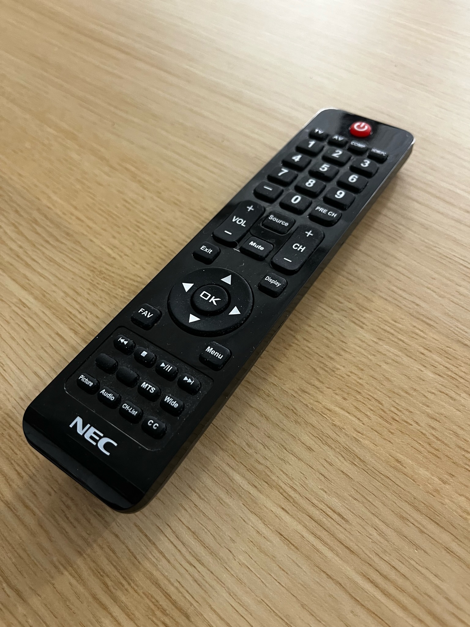 SELT / SOLD NEC upplýsingaskjár - 55'' með veggfestingu 6