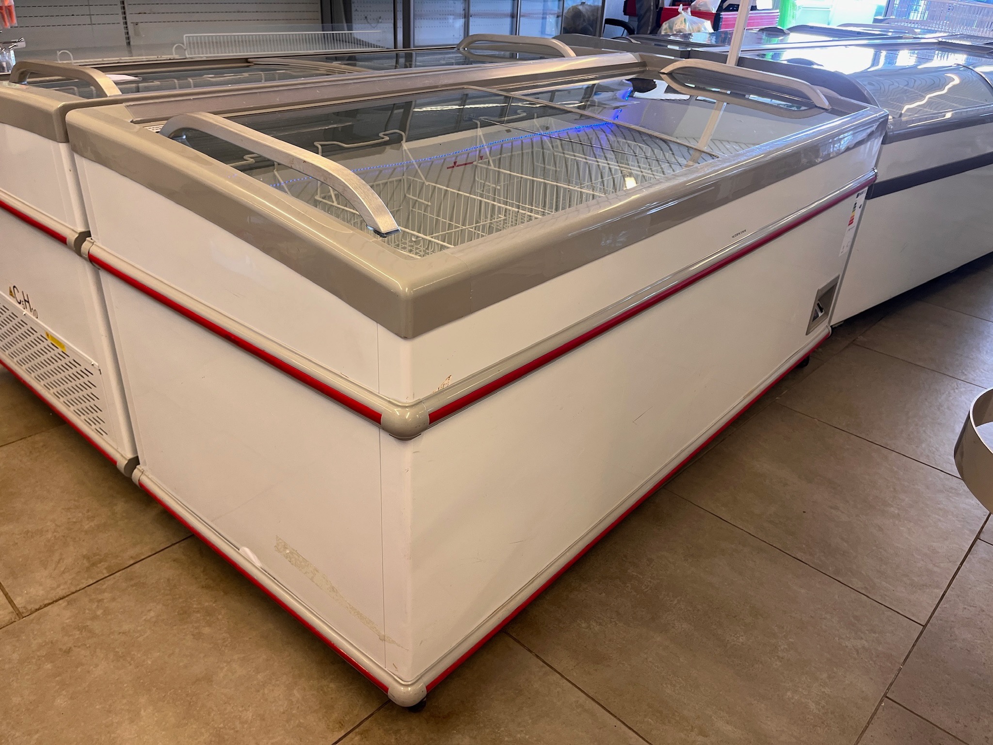 SELT / SOLD Scancool 2021 B185 sm. 500 lítrar. Frysti- og kælikista 8