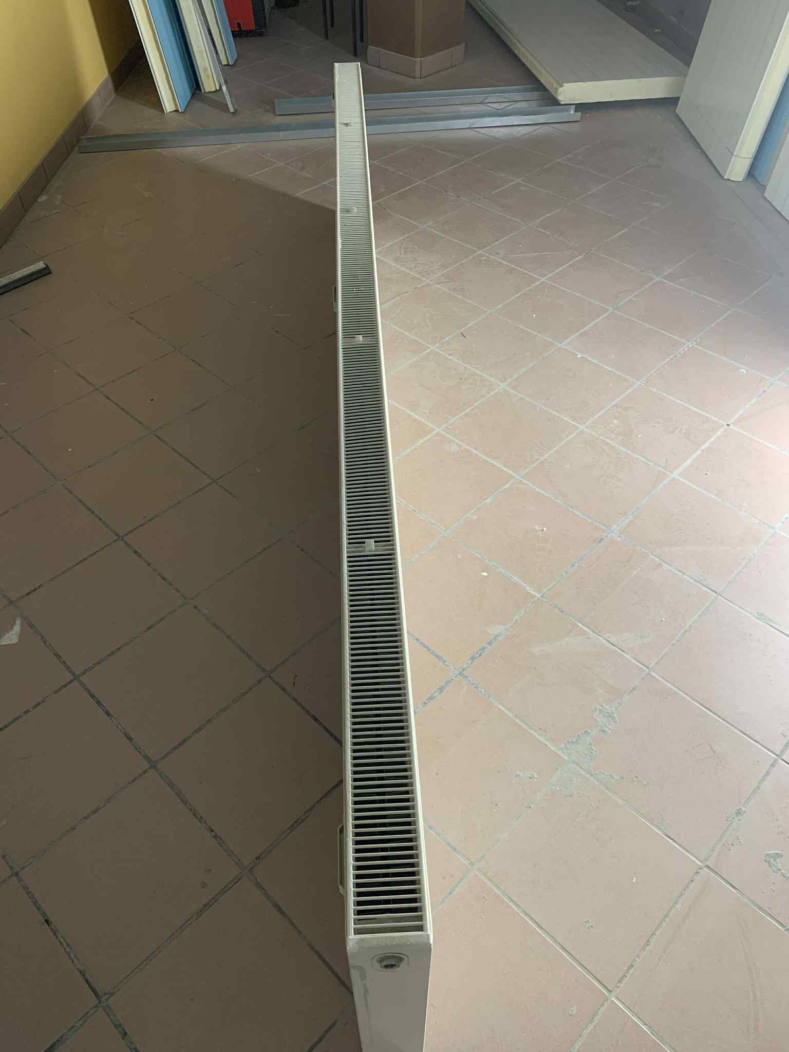 SELT / SOLD Hitaveituofn tvöfaldur L300 x D5 x H60 9