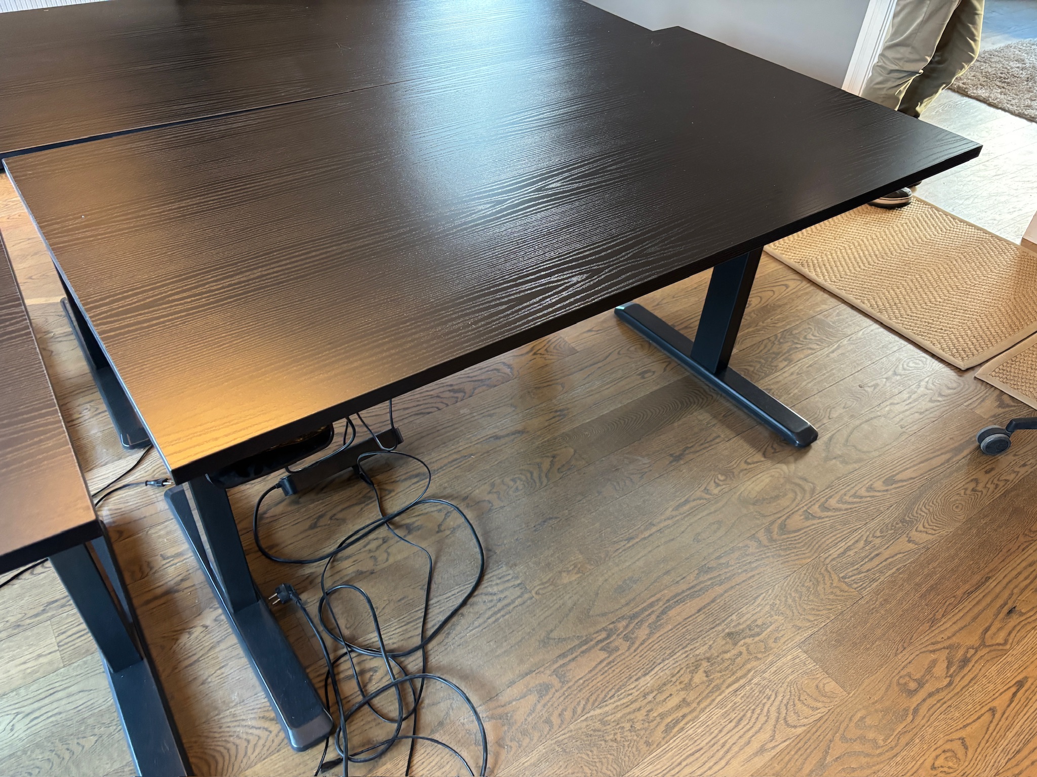 SELT / SOLD Rafmagnsborð svört með minnisstillingu, B150xD80 sm. 2