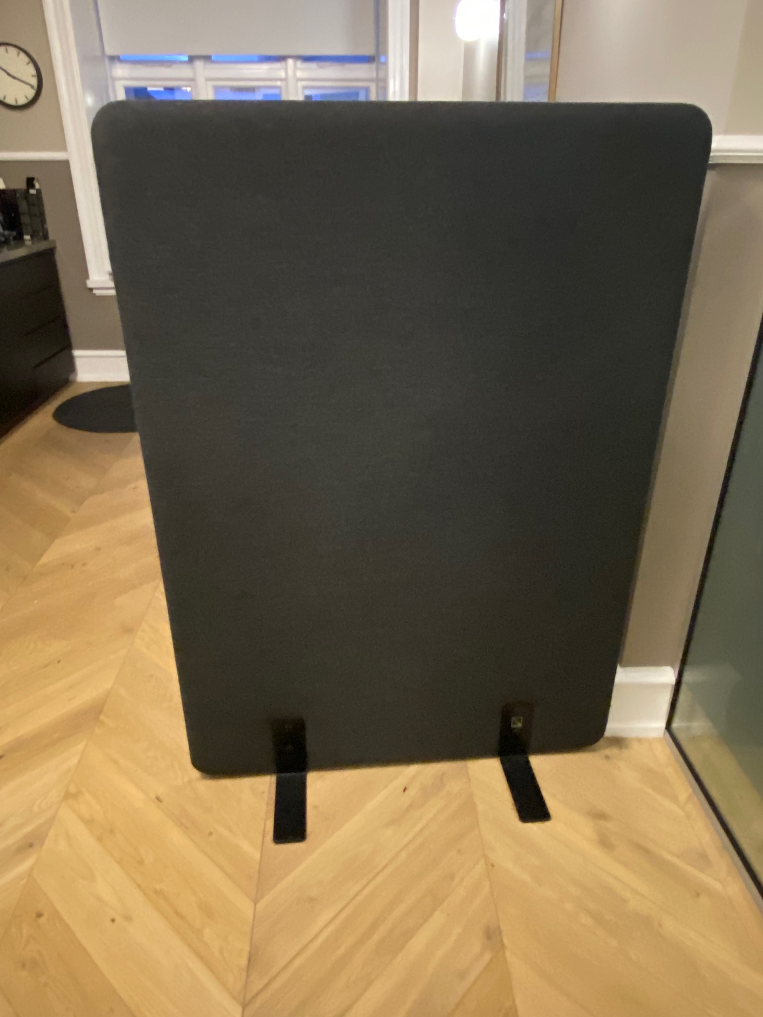 SELT / SOLD Tauskilrúm dökkgrá frá Sýrusson 2