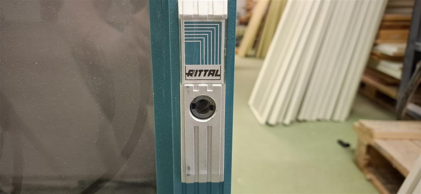 Tvöfaldur tölvuskápur / serverskápur með hitastýrðri kæliviftu, H75xB60x 4