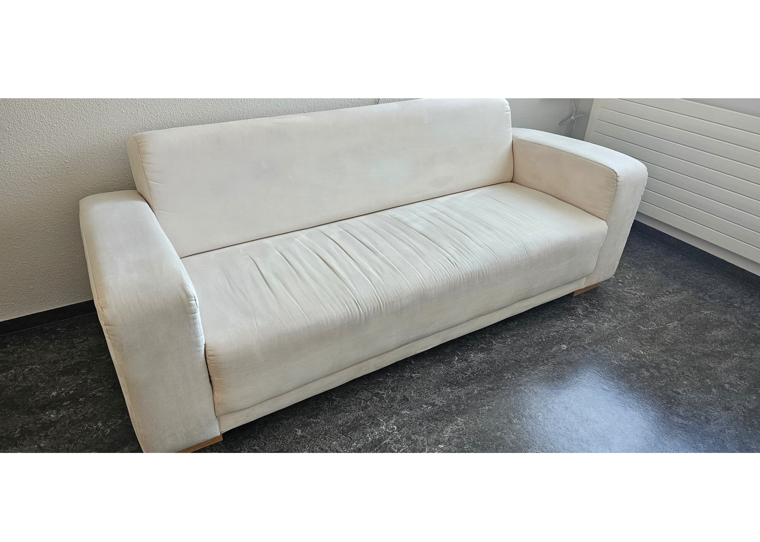 SELT / SOLD - Sófi frá Húsgagnahöllinni, B200 x D83 sm.