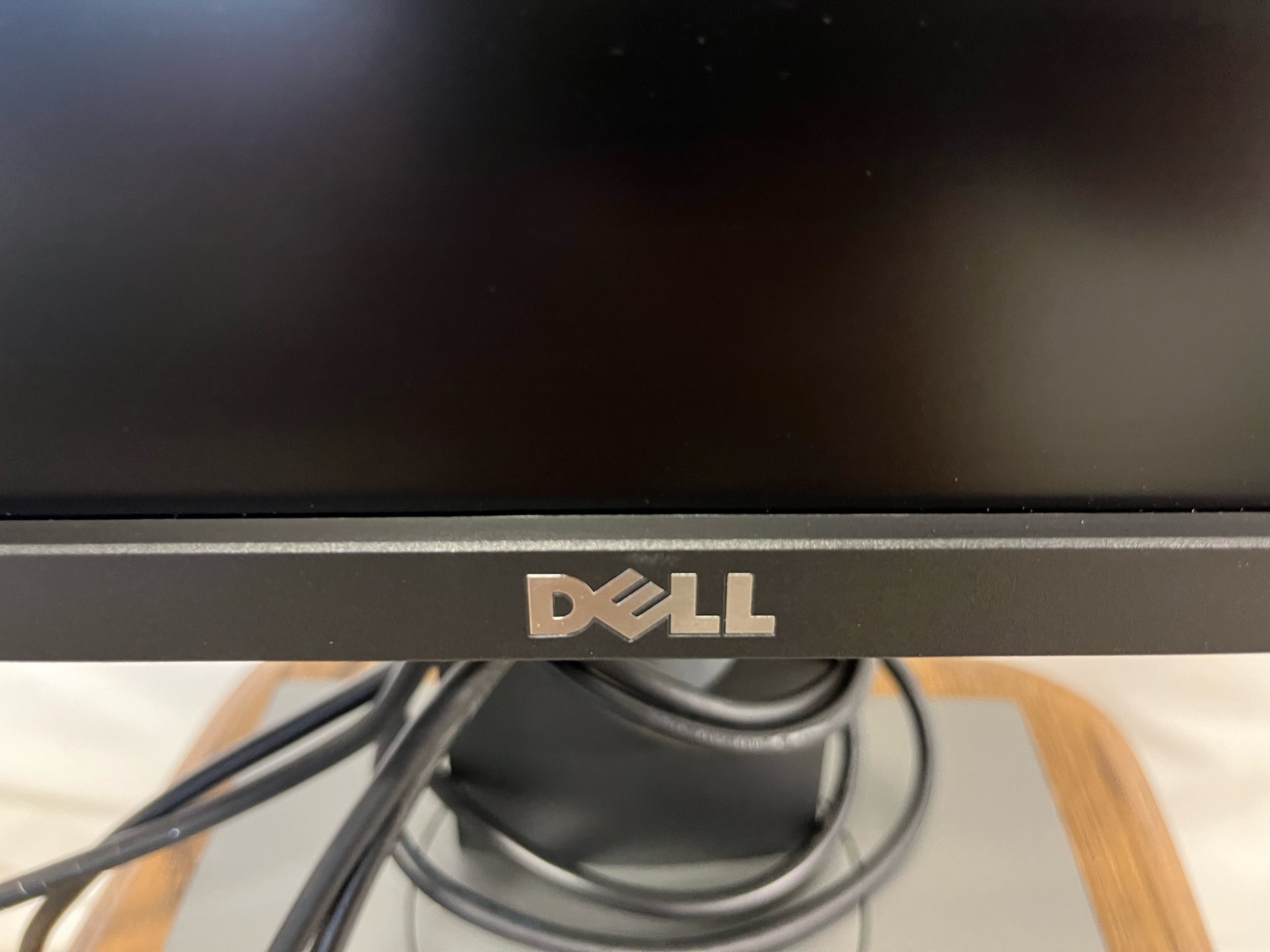 SELT / SOLD Dell tölvuskjár - tölvuskjáir 24'' 9