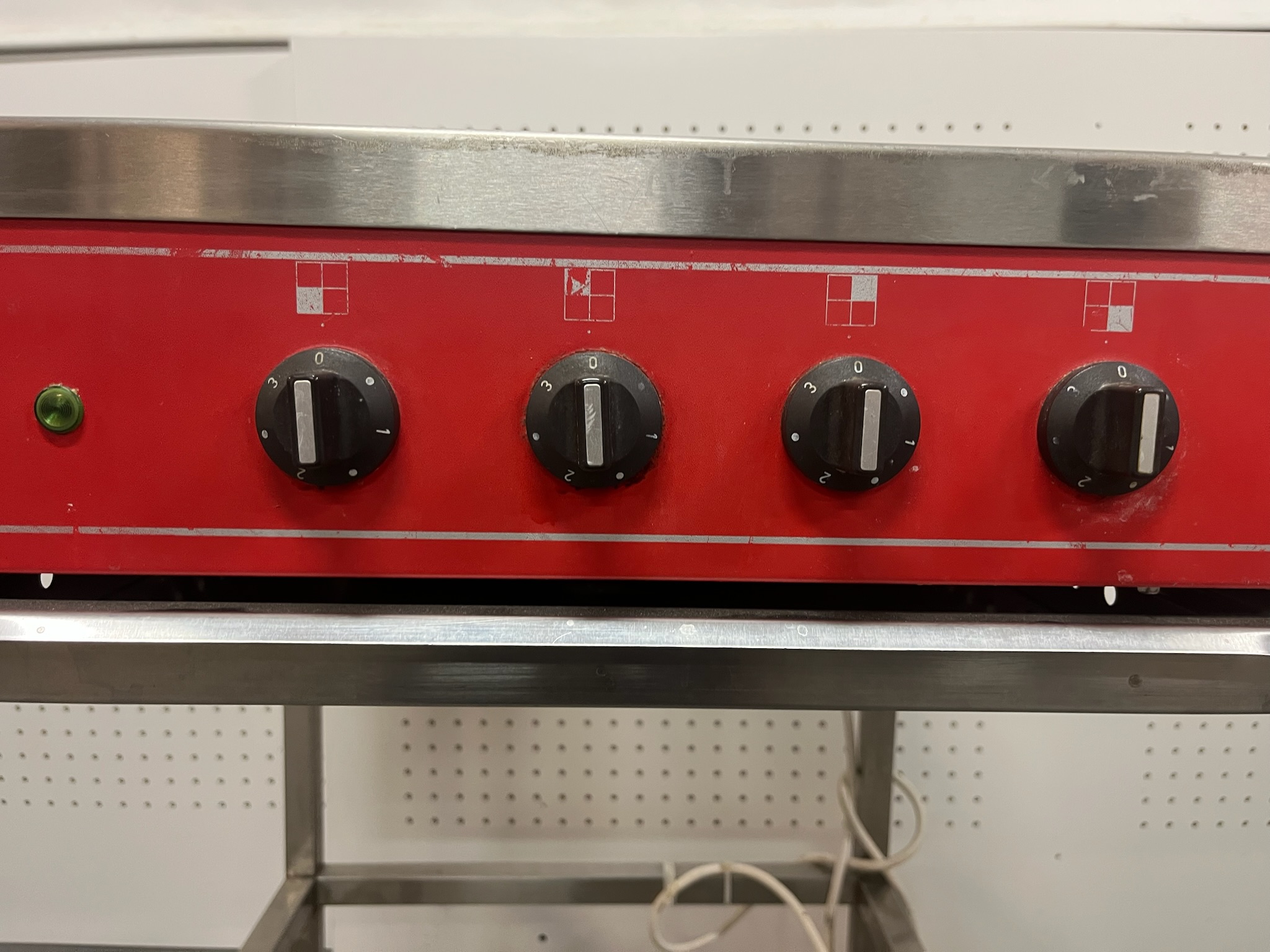 SELT / SOLD Elektro Termo helluborð 2