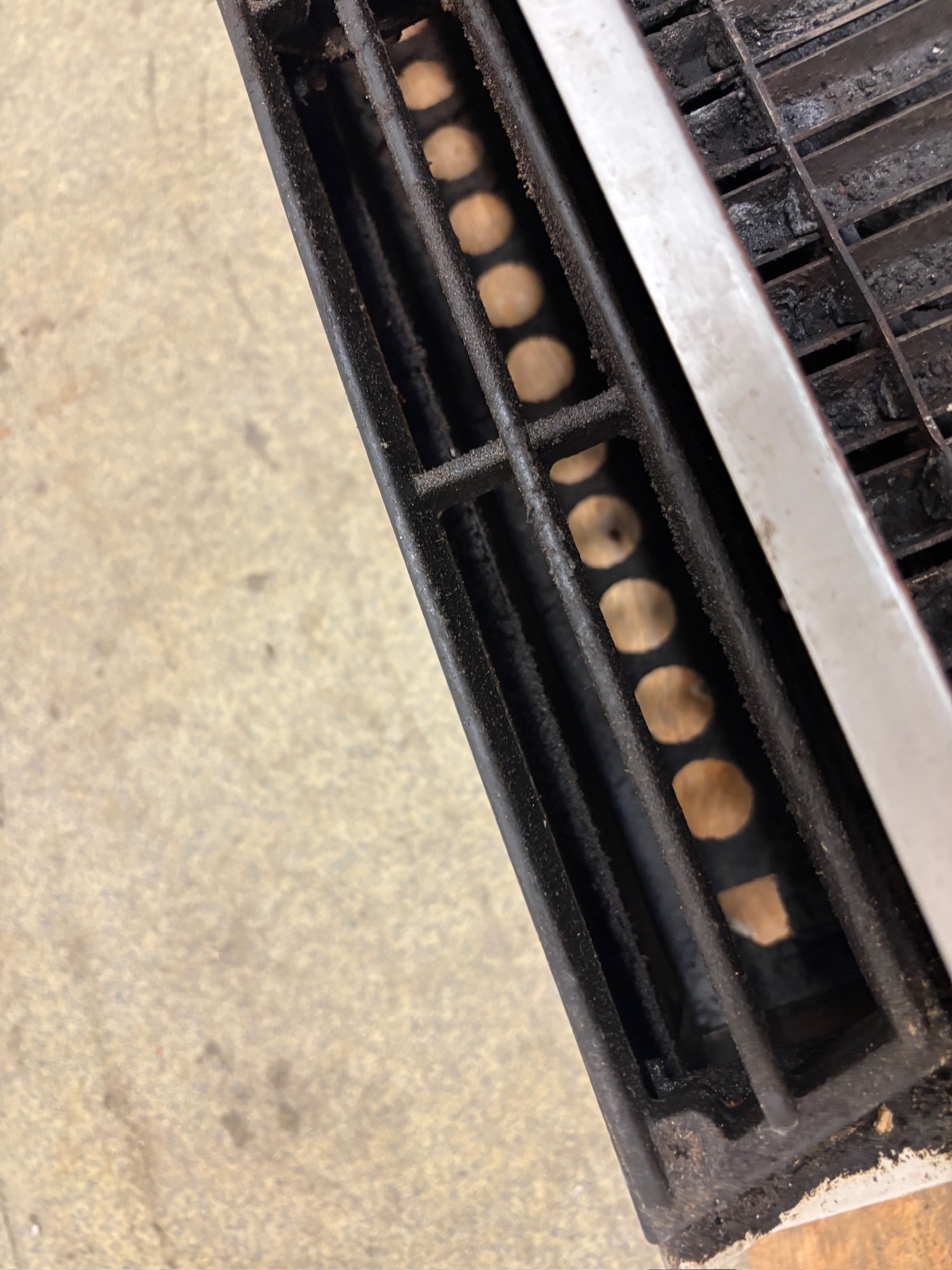 SELT / SOLD Grillvapor gasgrill, B80 x D80 x H41 sm. 9