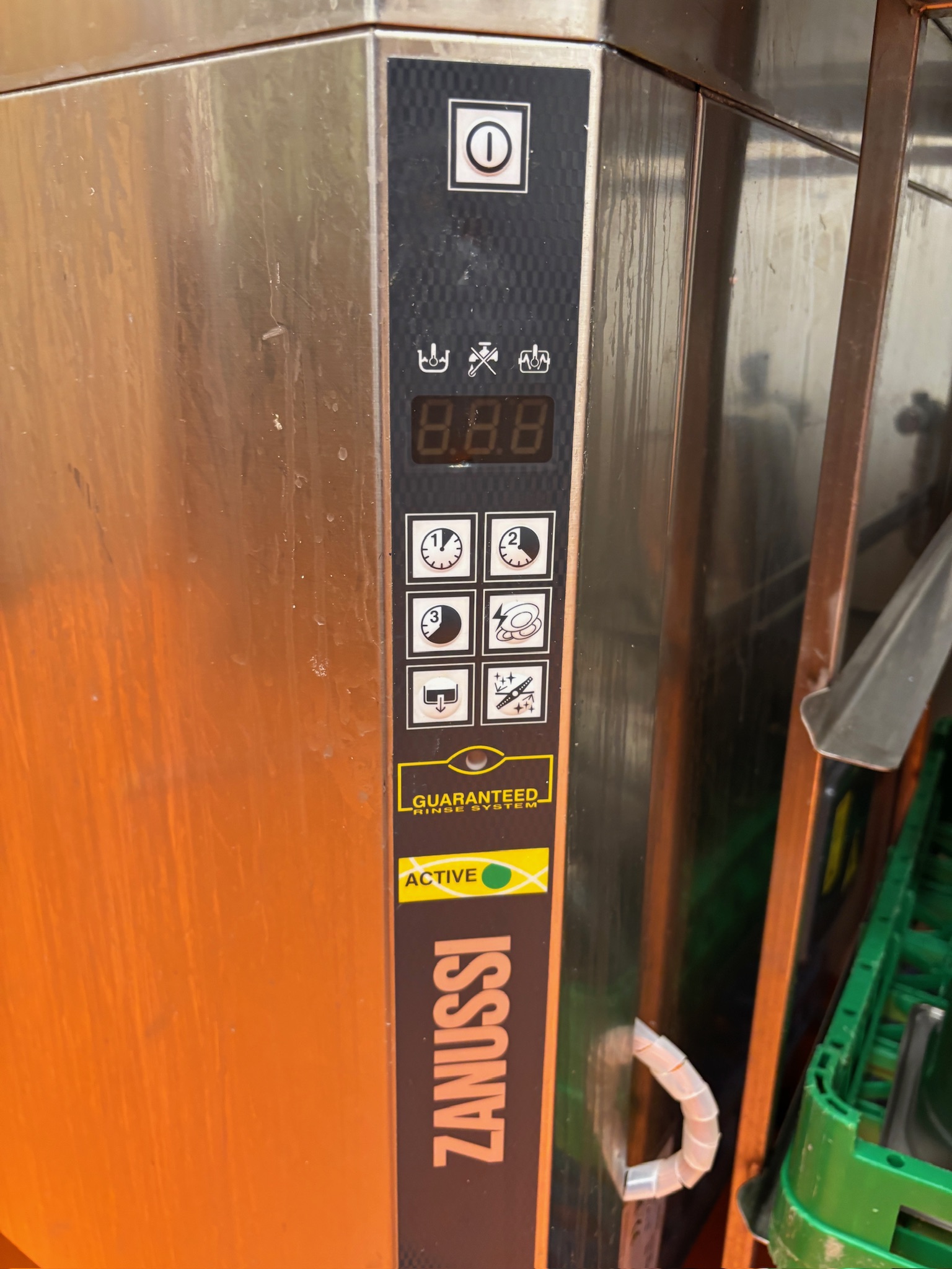 SELT / SOLD Zanussi uppþvottavél húddvél 8
