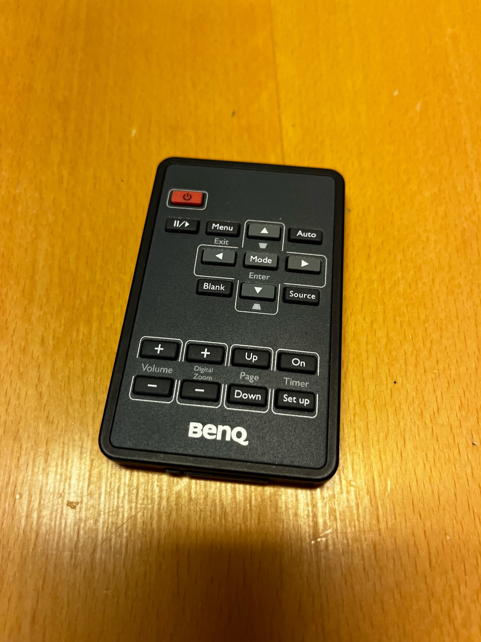 SELT / SOLD BENQ myndvarpi HDMI m.loftafestingu 6