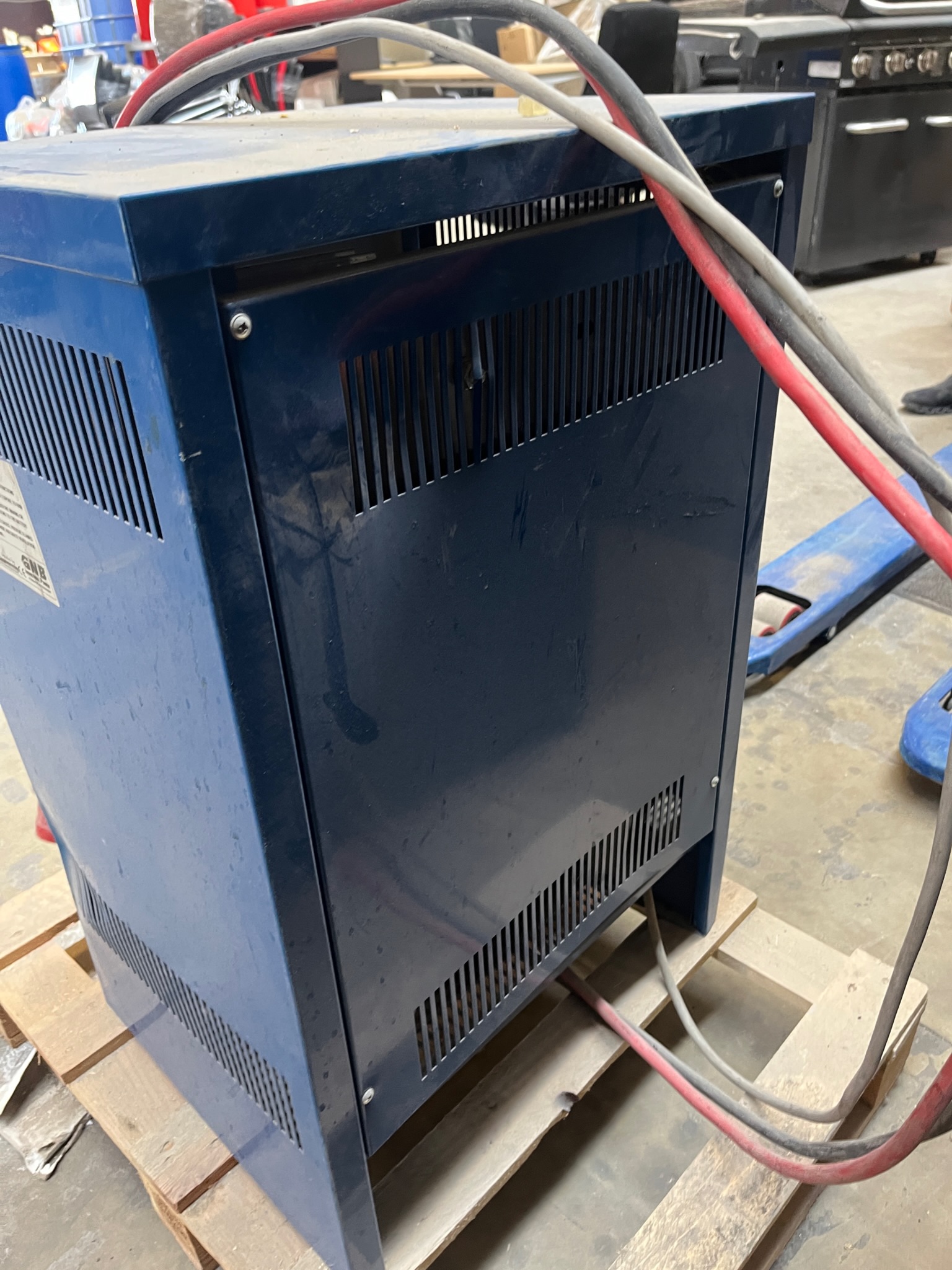 Hleðslustöð fyrir lyftara RTM 2 - 150 AMP - forklift battery charger 5